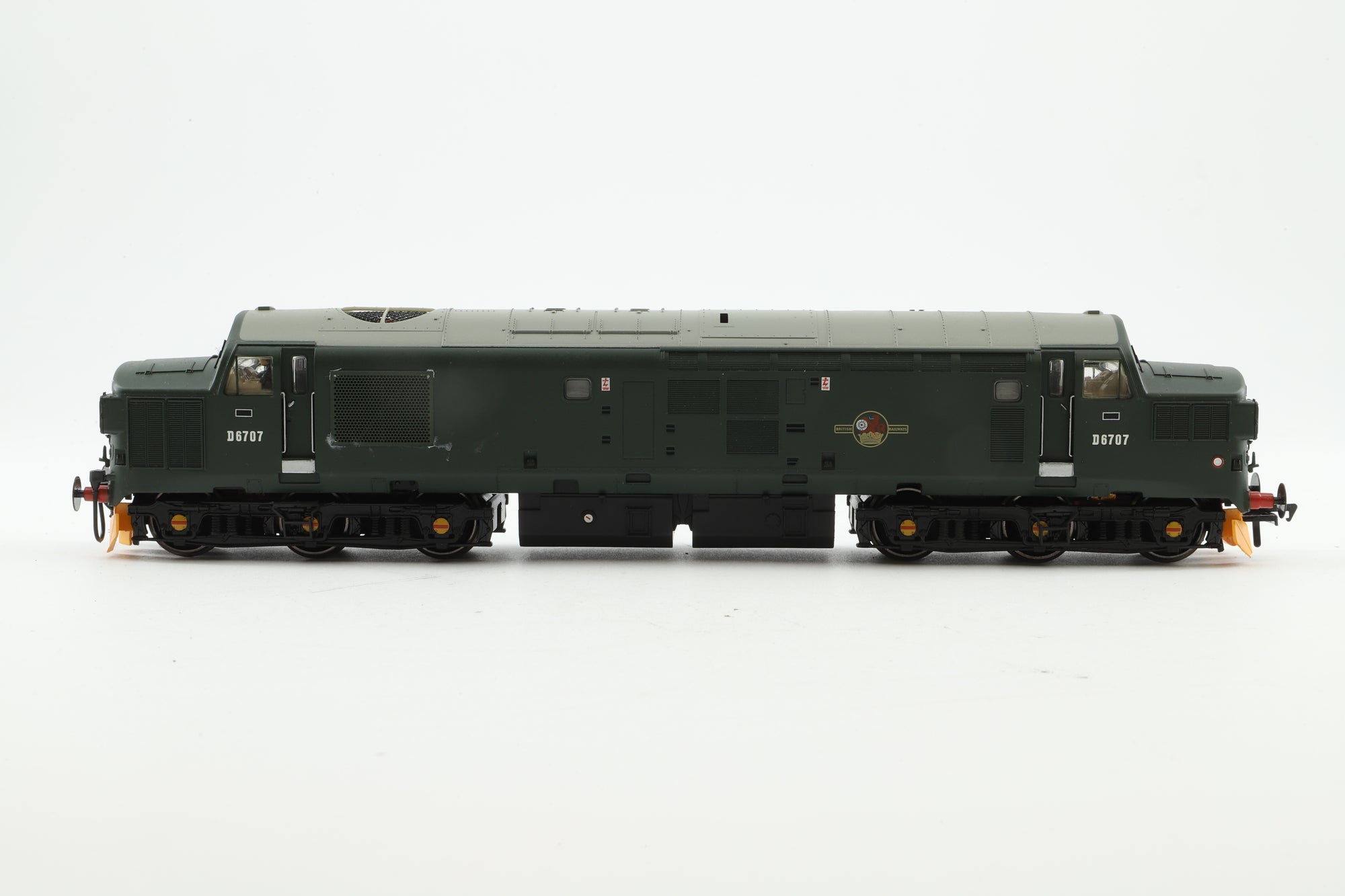Bachmann OO 32-776 Class 37/0 Diesel BR Green Split Head Code 'D6707'