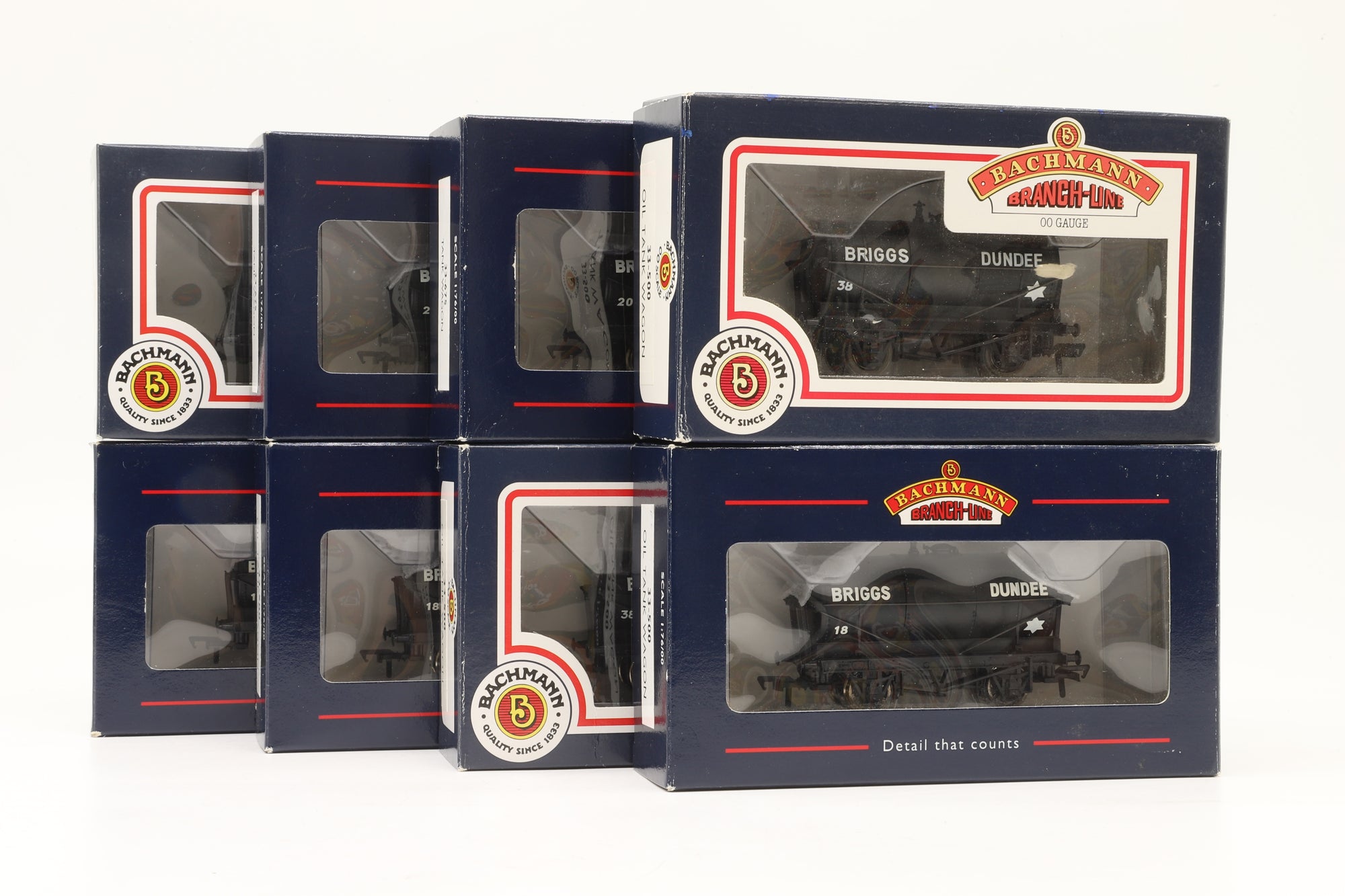 Bachmann OO Rake Of 8 Oil Tank Wagons Inc. 33-500 x 6 & 33-675 x2