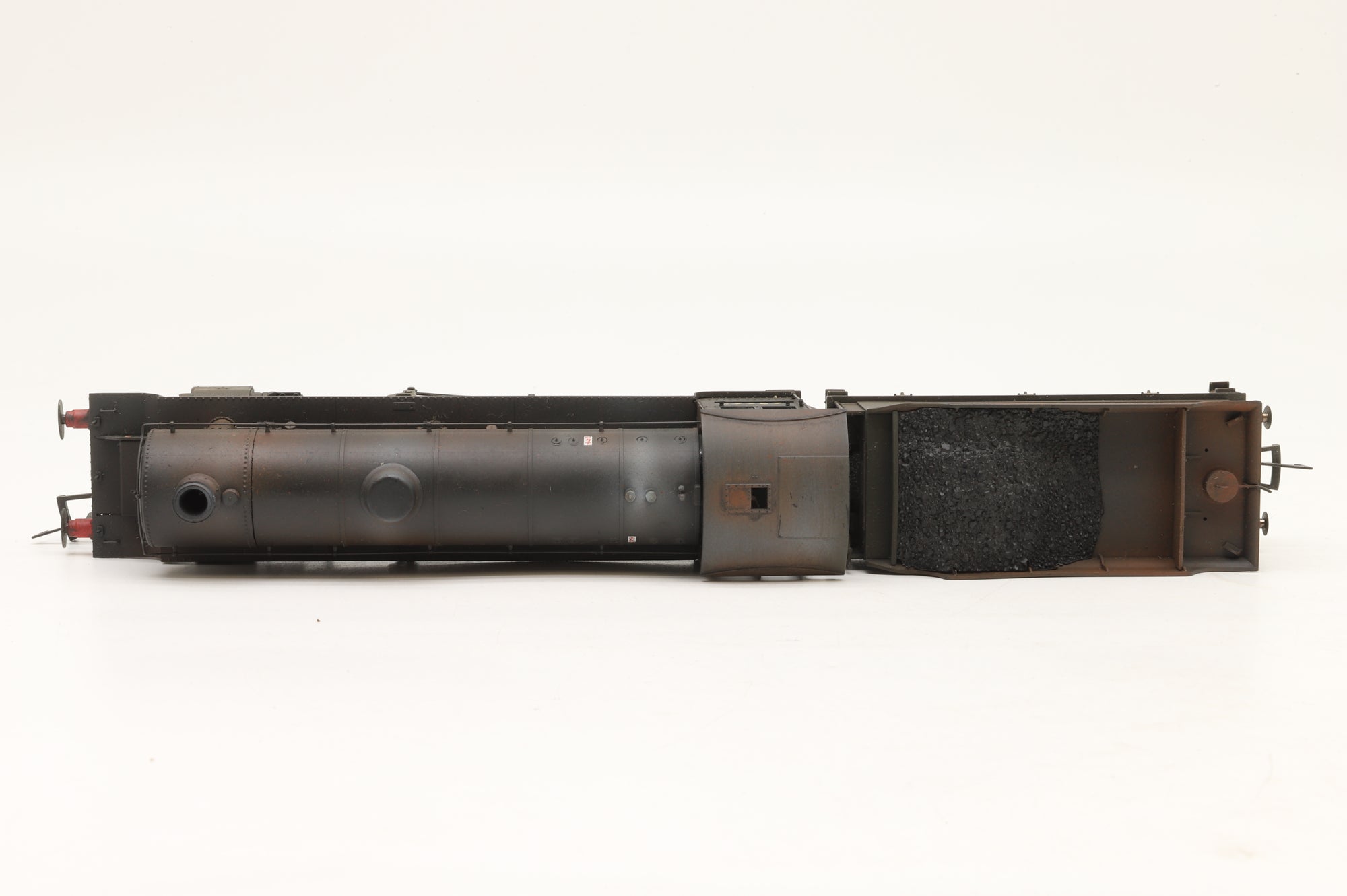 Hornby OO R3227 Class O1 63663 in BR Black w/ Late Crests – Weathered