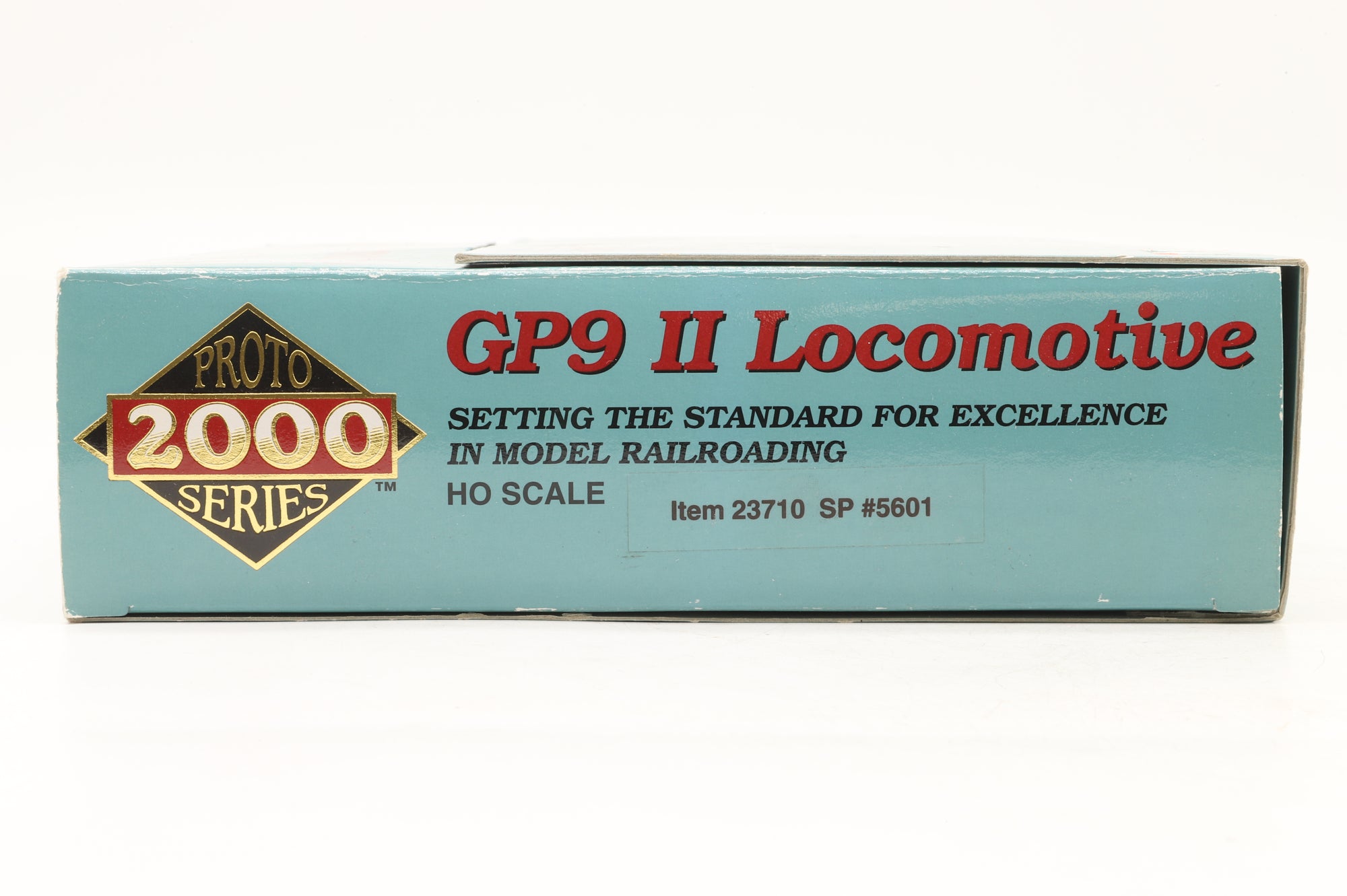 Proto 2000 Series HO 23710 GP9 II Diesel Locomotive '5601' SP
