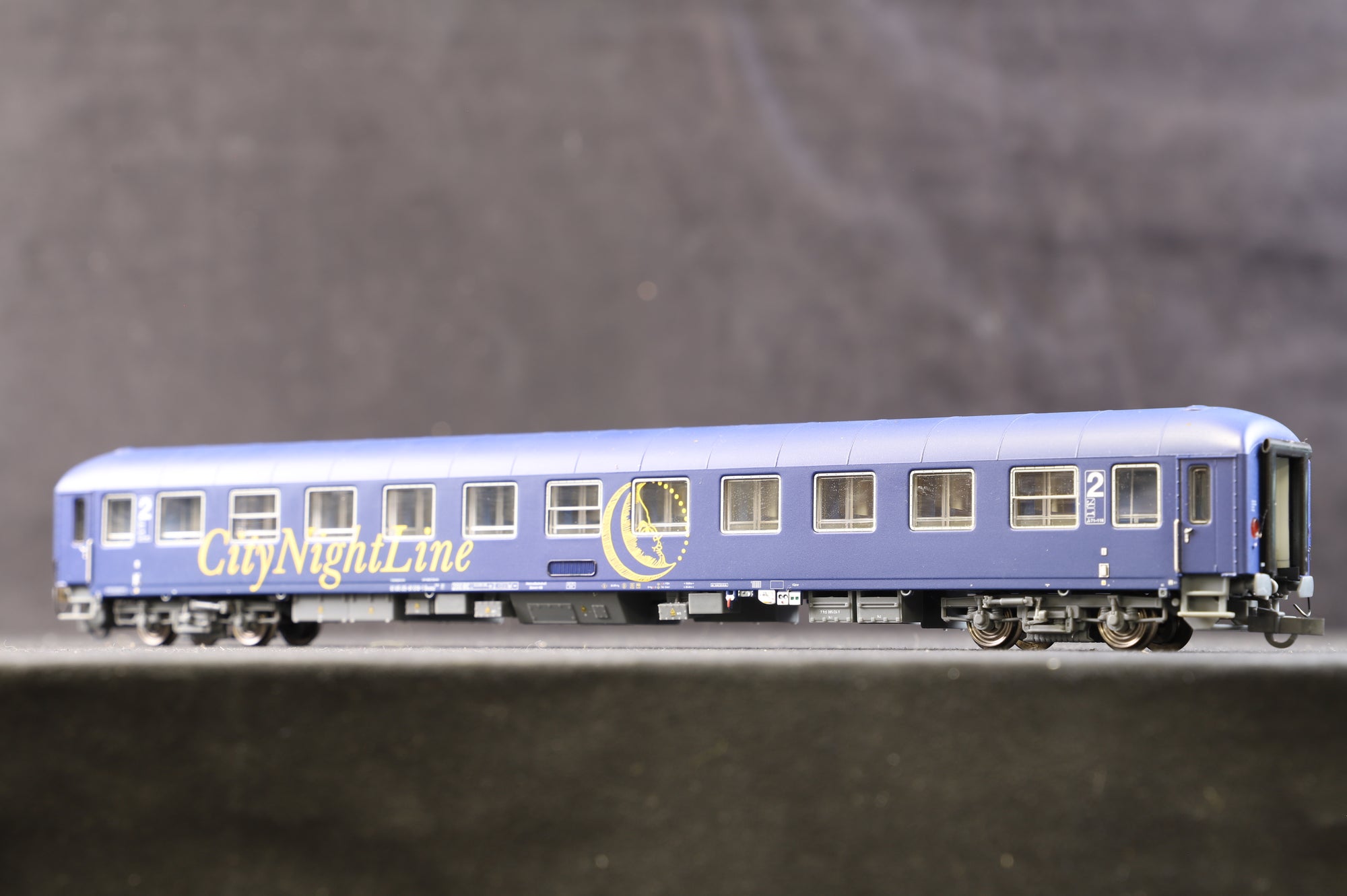 Roco/LS Models HO CityNightLine Sleeper Train