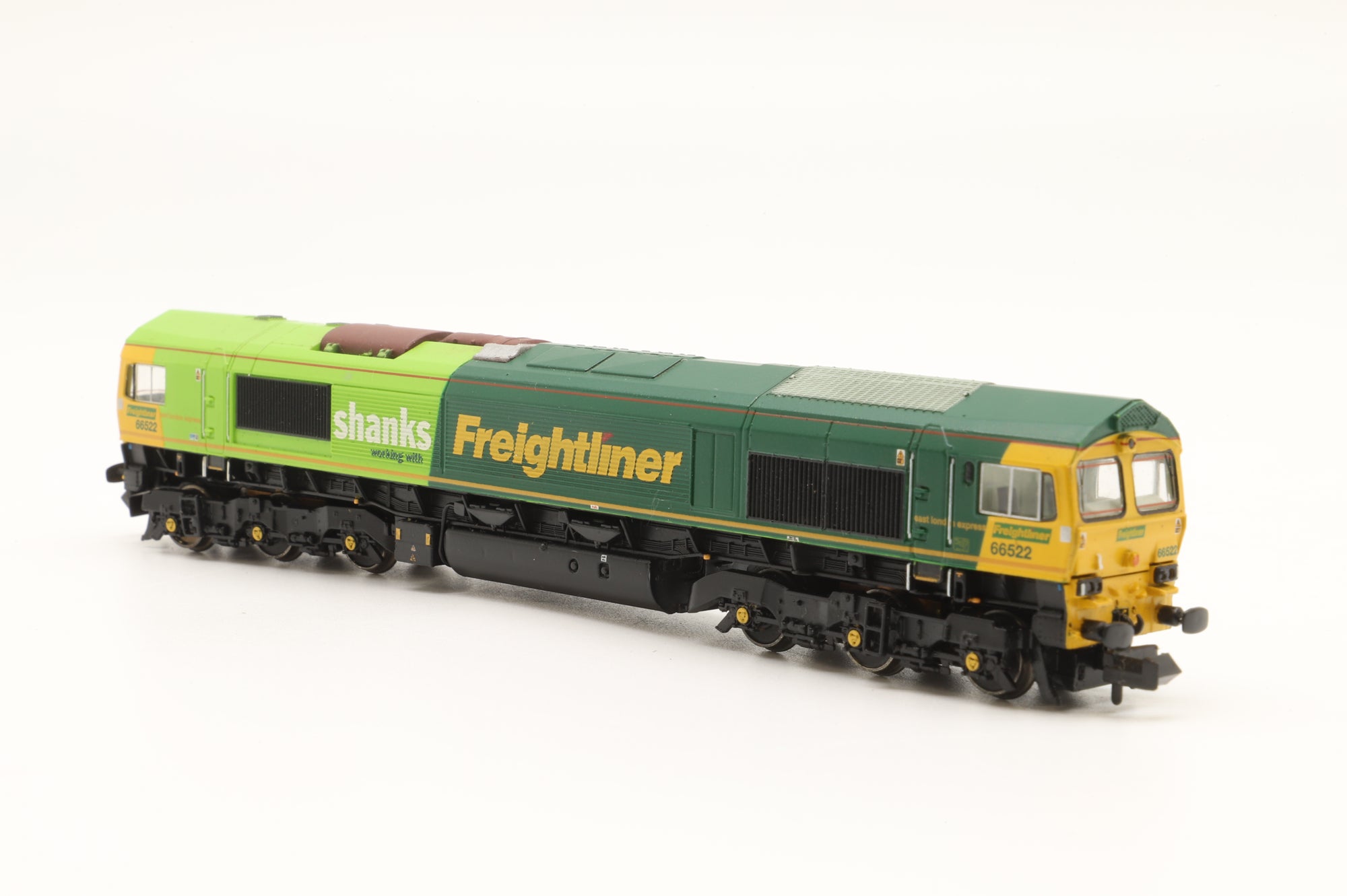 Graham Farish N 371-378 Class 66 Diesel '66522' Freightliner