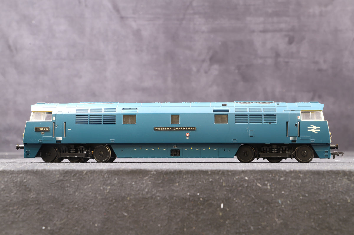 Heljan OO 5202 Class 52 &#39;1025&#39; &#39;Western Guardsman&#39; BR Blue Renamed