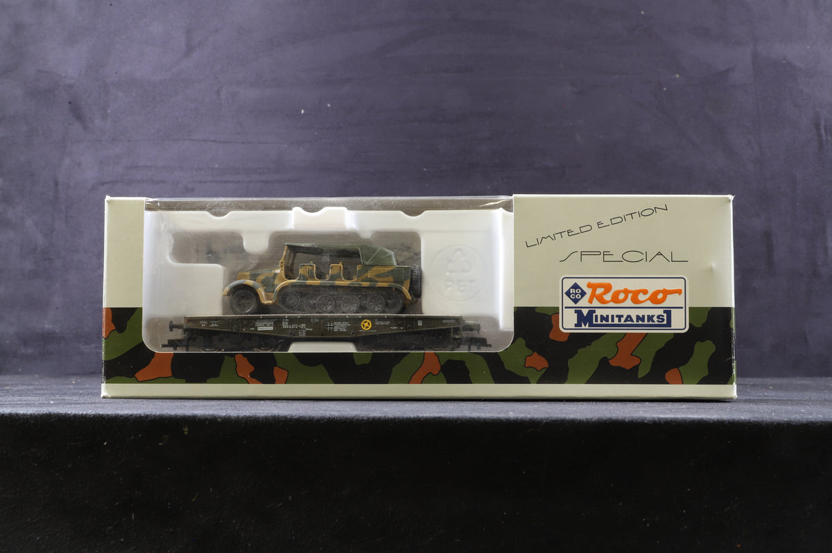 Roco HO Rake Of 5 Mixed Military Wagons &amp; Loads Inc. 839, 883, 890, 884 &amp; 845