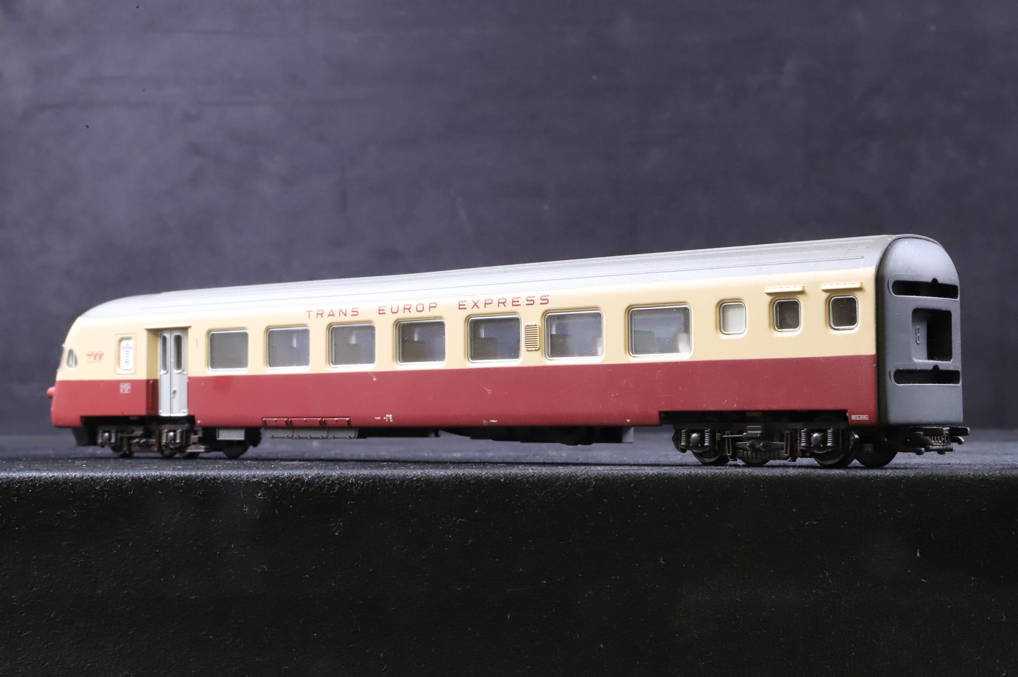 Rivarossi HO SBB TEE Gottardo 6-Car Set