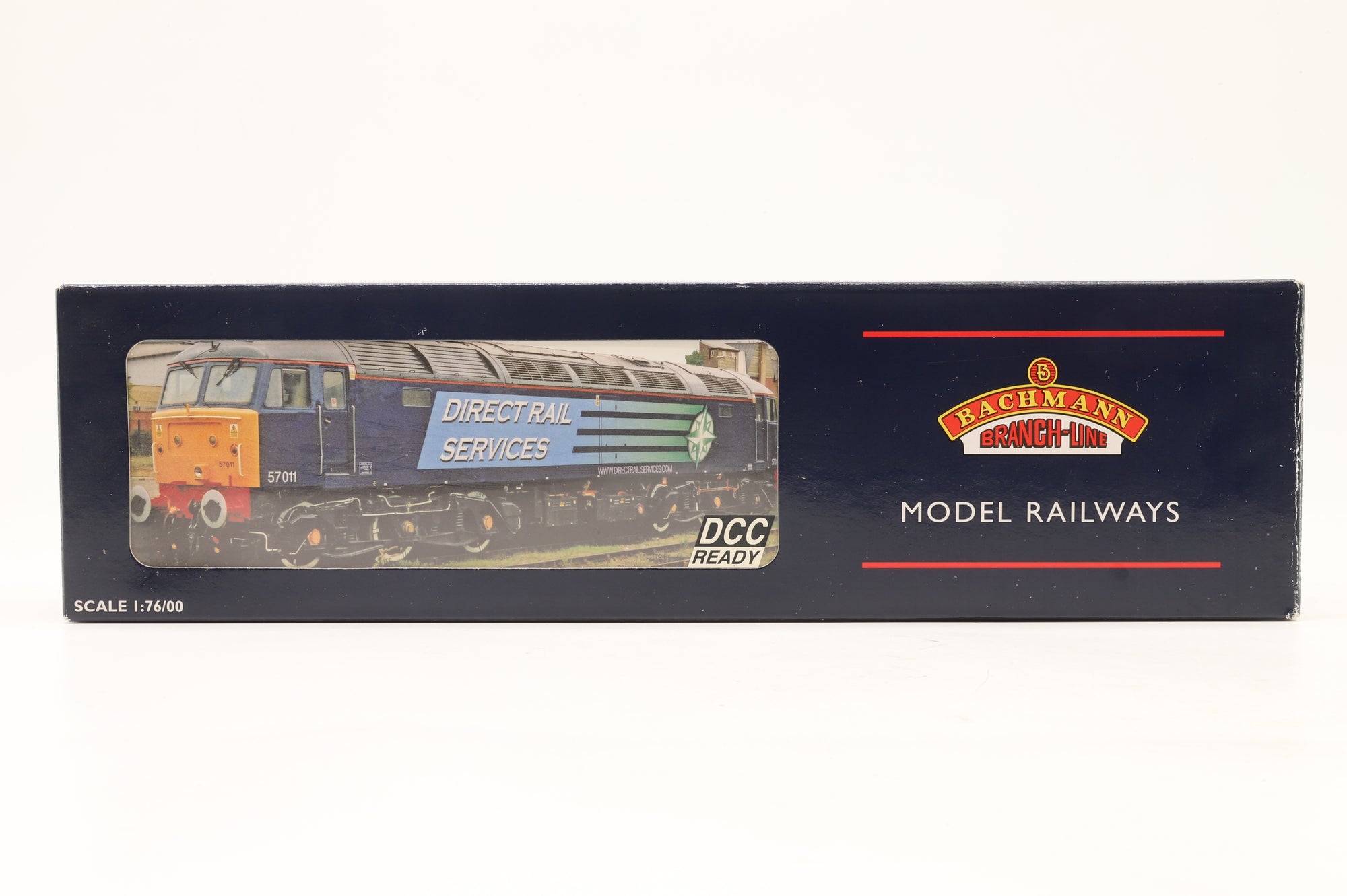 Bachmann OO 32-754 Class 57 57011 in DRS Livery