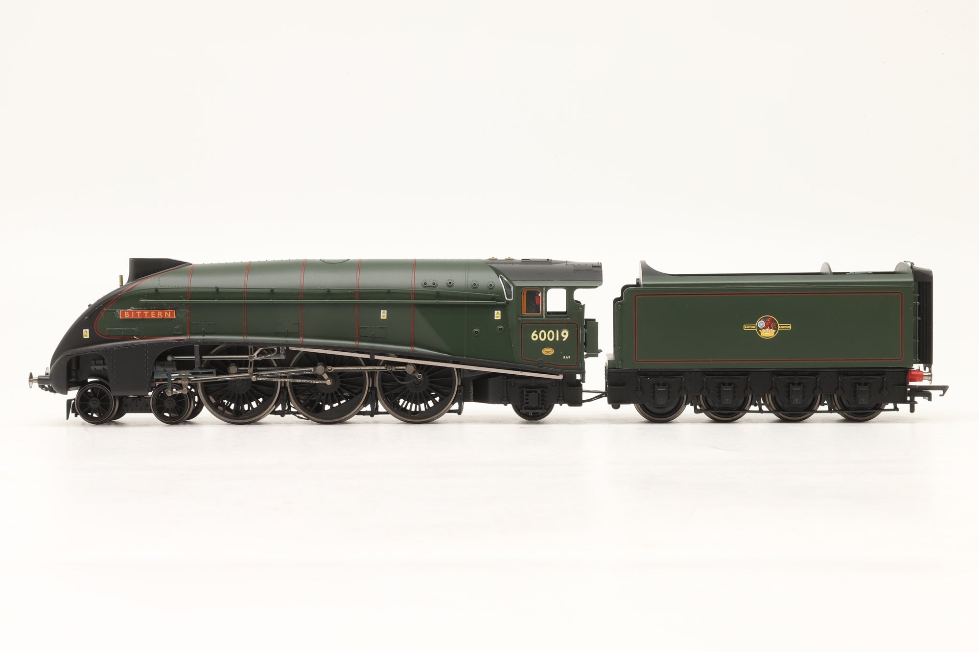 Hornby OO R3103 BR 4-6-2 Class A4 'Bittern' Double Tender Special Edition