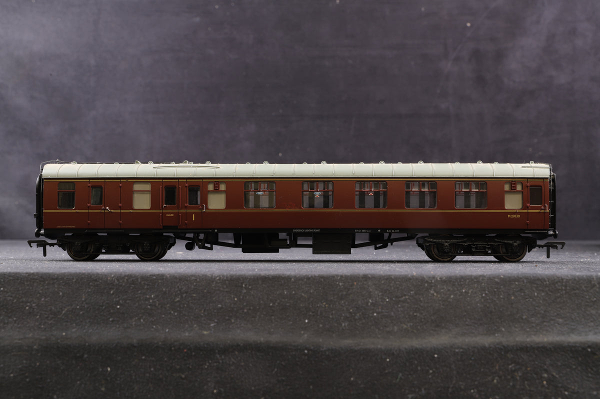 Bachmann OO Rake of 5 BR Maroon Mk1 Coaches