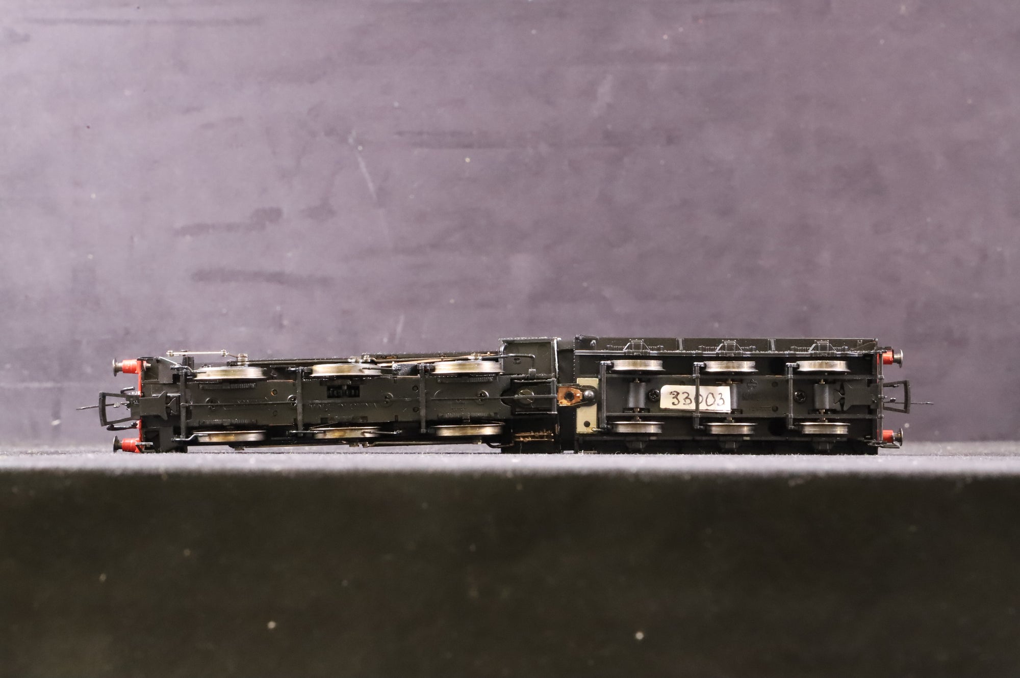 Hornby OO R2355 Class Q1 '33003' BR Black E/C Renumbered