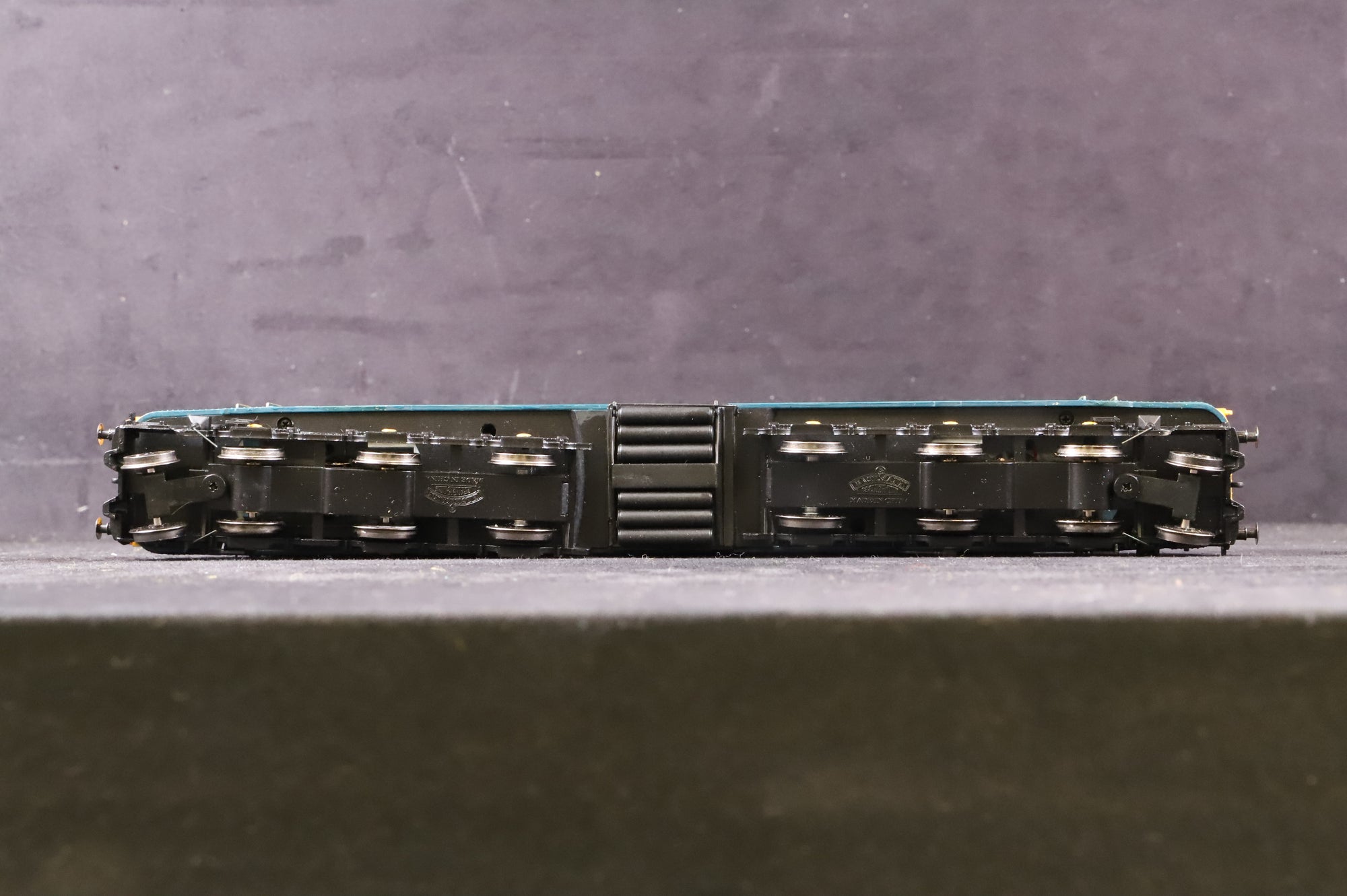 WORKSHOP Bachmann OO Class 46 46021 in BR Blue