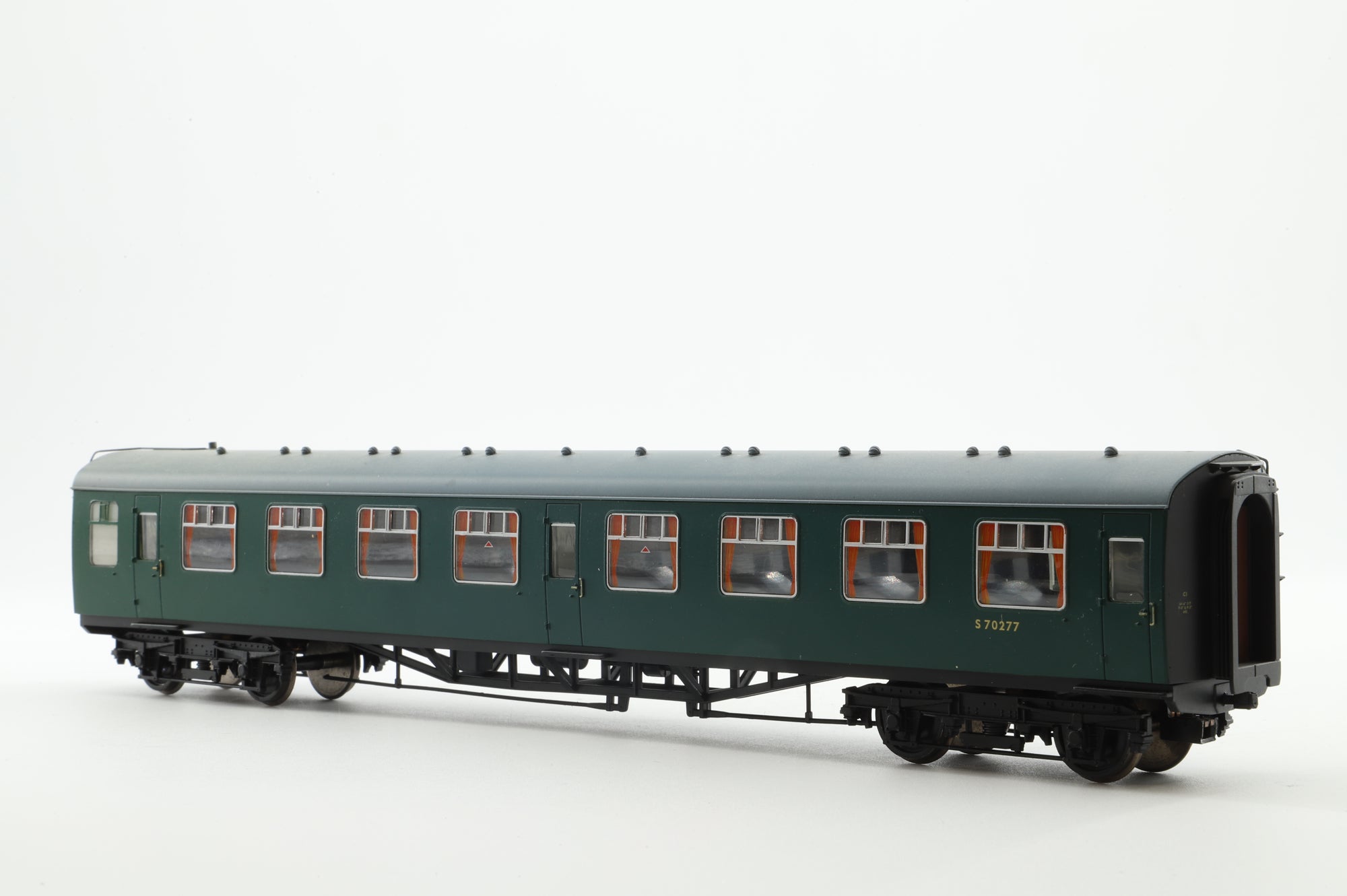 Bachmann OO 31-426A 4CEP EMU 7126 Late SR Multiple Unit green With Yellow Warning Panels