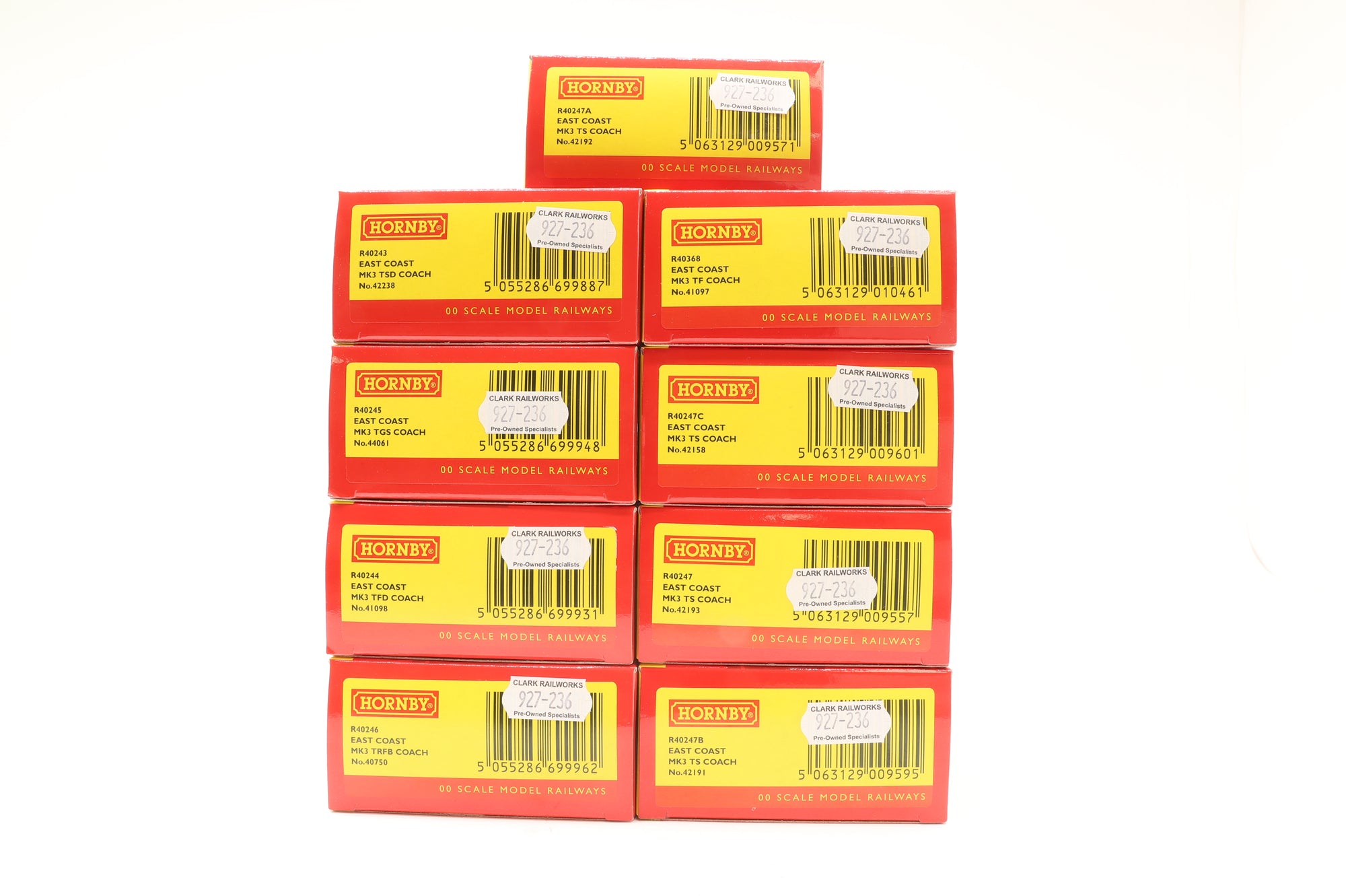 Hornby OO Rake Of 9 Mk3 Coaches East Coast Inc. R40247A, R40243, R40368, R40245, R40247C, R40244, R40247, R40246 & R40247B
