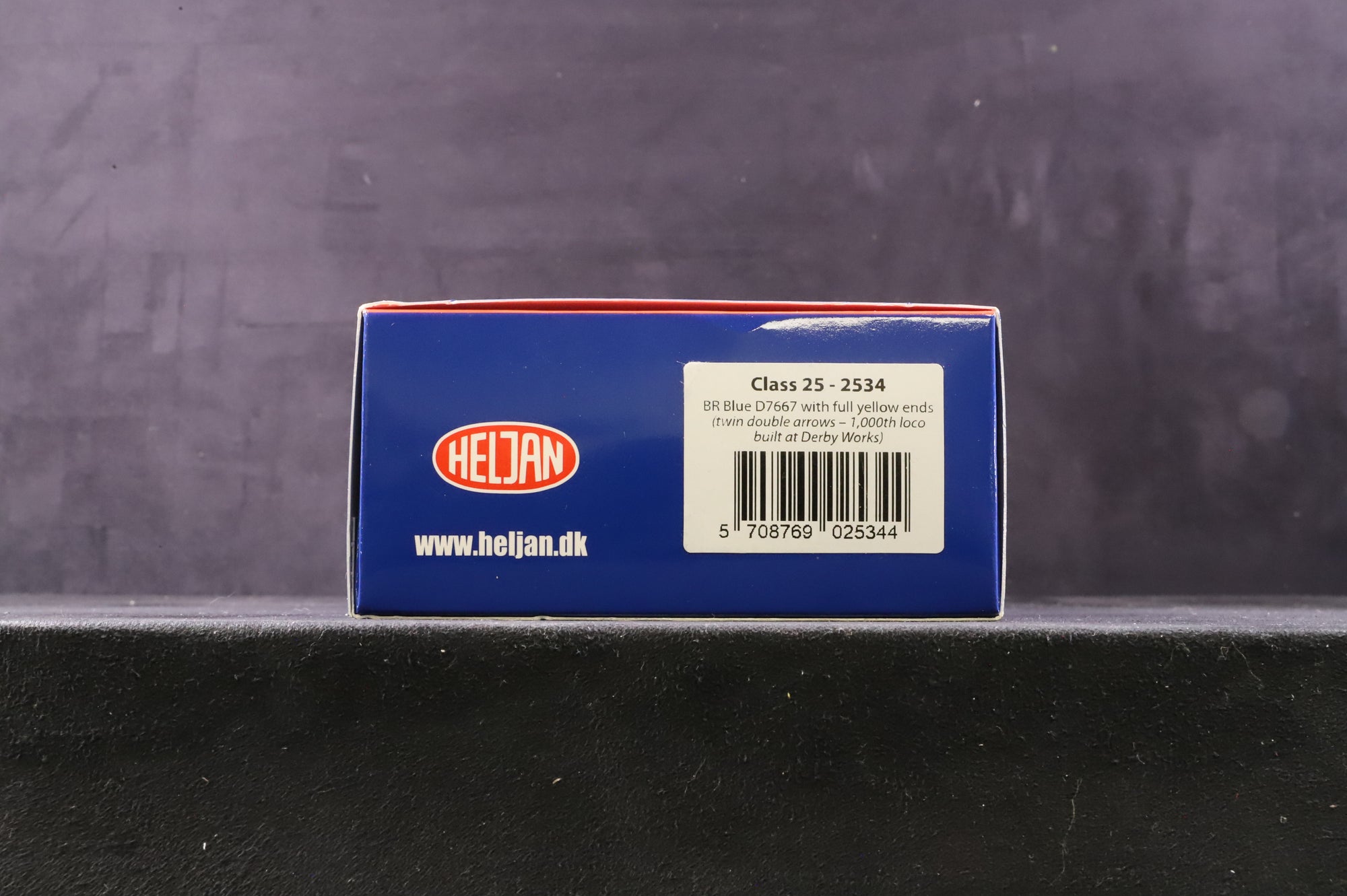 Heljan OO 2534 Class 25 D7661 in BR Blue