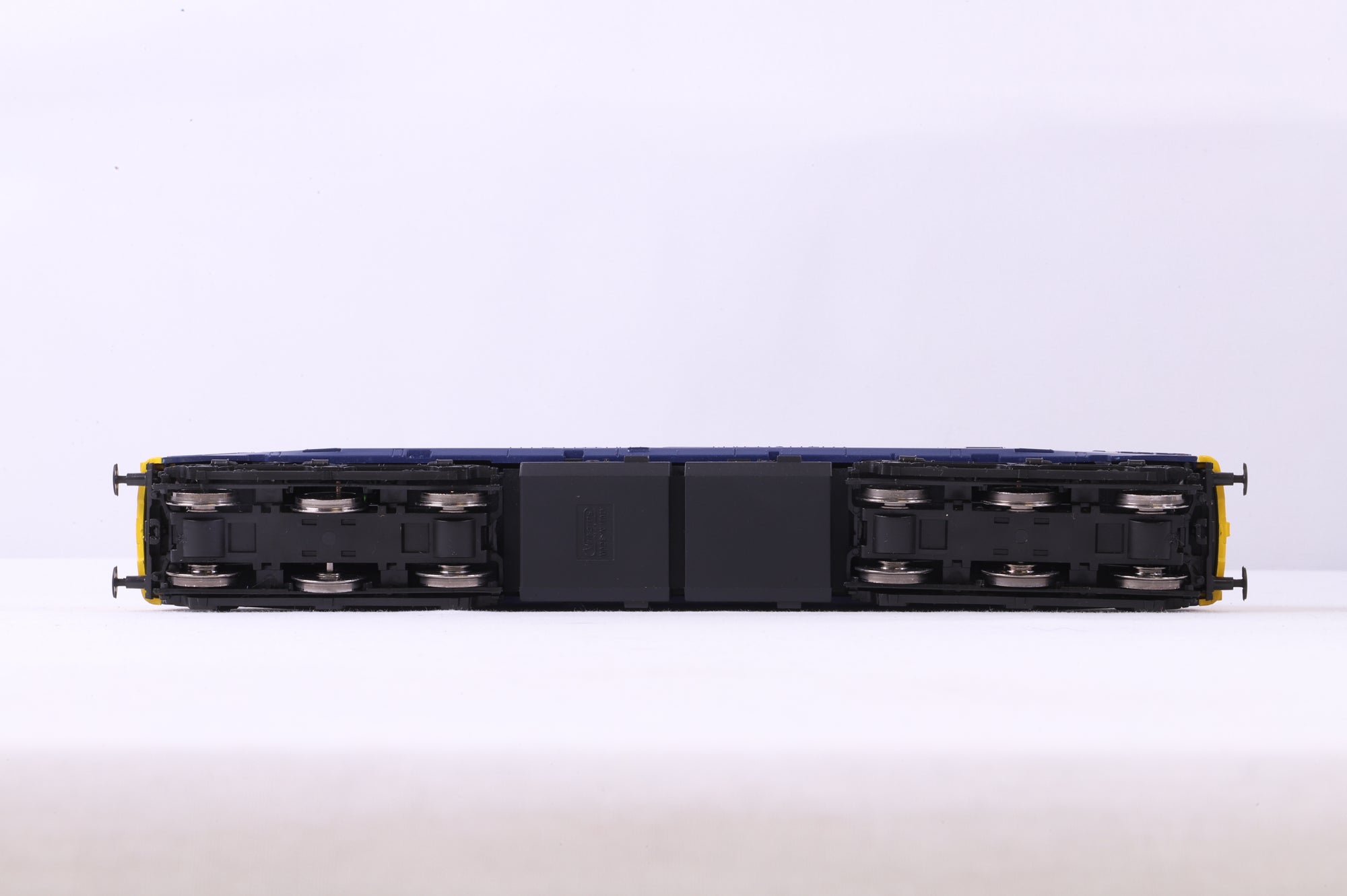 ViTrains OO V2028 Class 37 '37229' Diesel Locomotive DRS