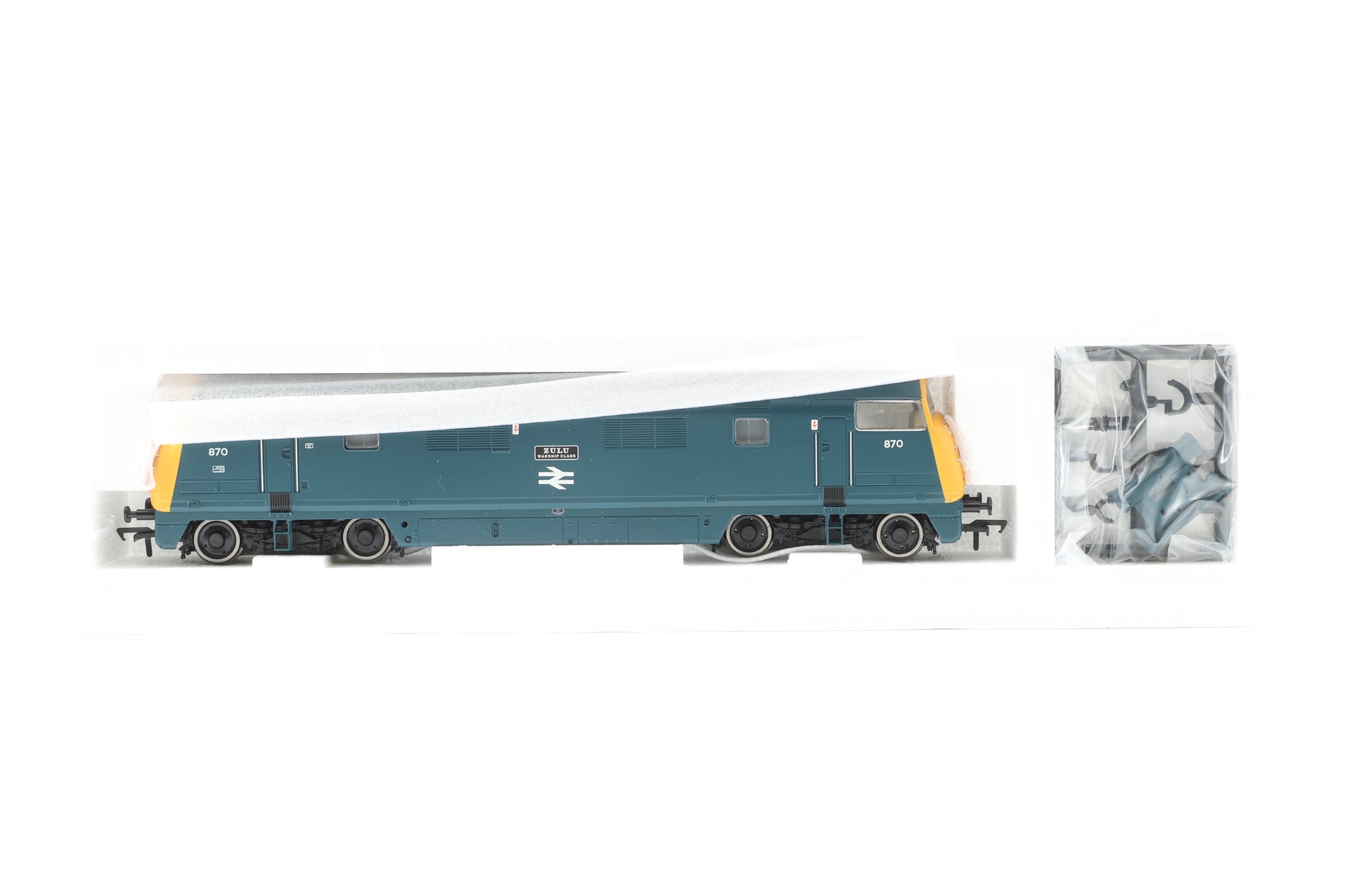 Bachmann OO 32-057 Class 42 Warship Diesel 'D870' 'Zulu' BR Blue