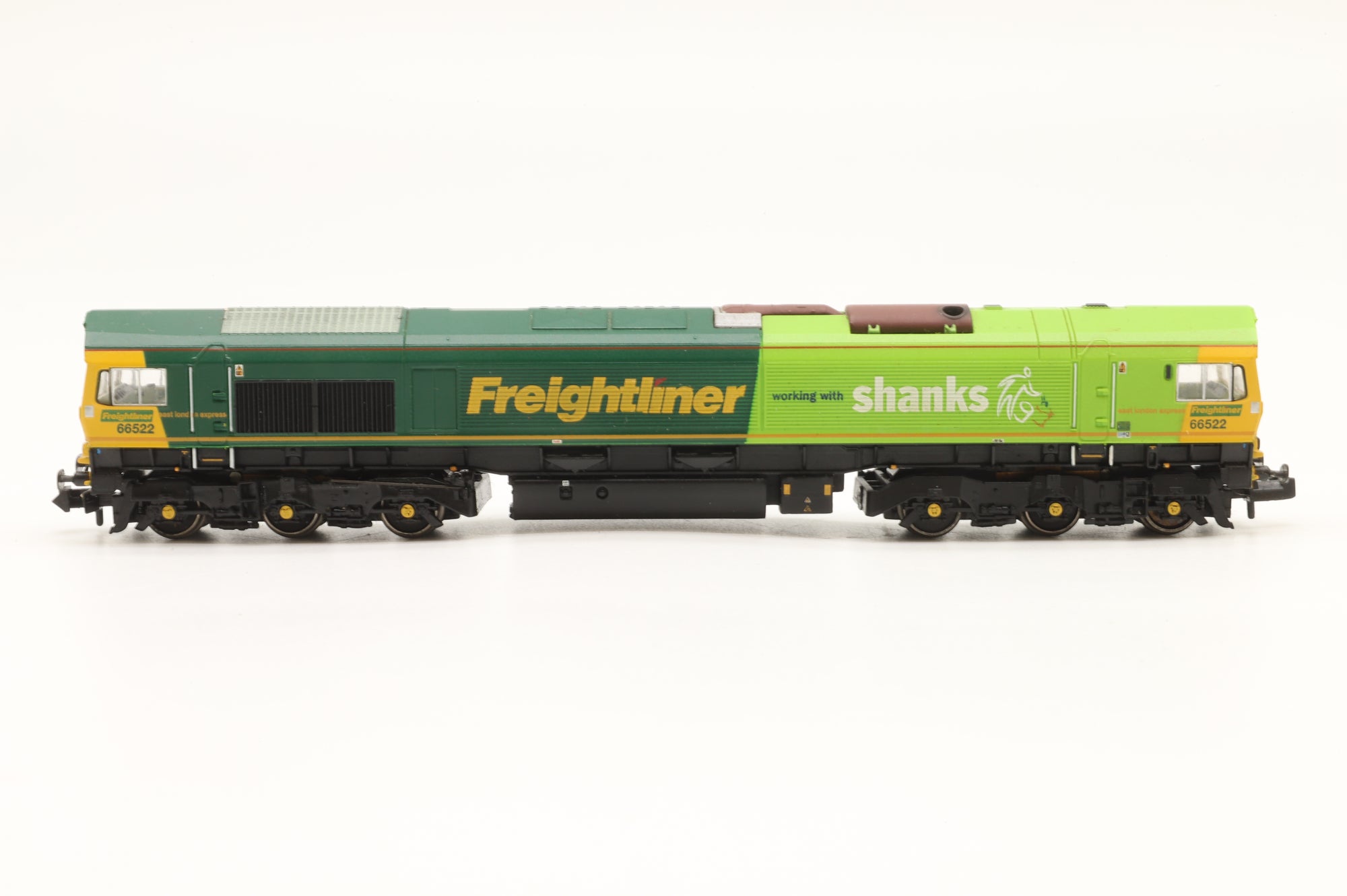 Graham Farish N 371-378 Class 66 Diesel '66522' Freightliner