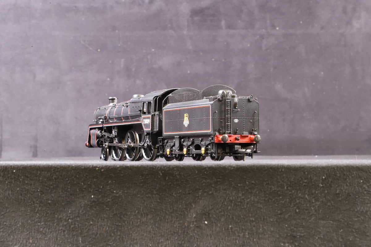 Bachmann OO 32-503 Standard Class 5MT &#39;73030&#39; BR Black E/C BR1 Tender W/H Pump