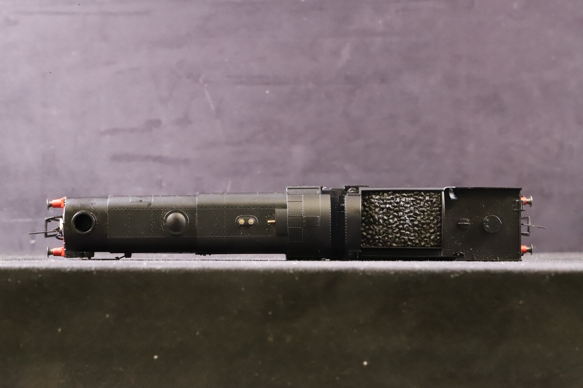 Hornby OO R2355 Class Q1 '33003' BR Black E/C Renumbered