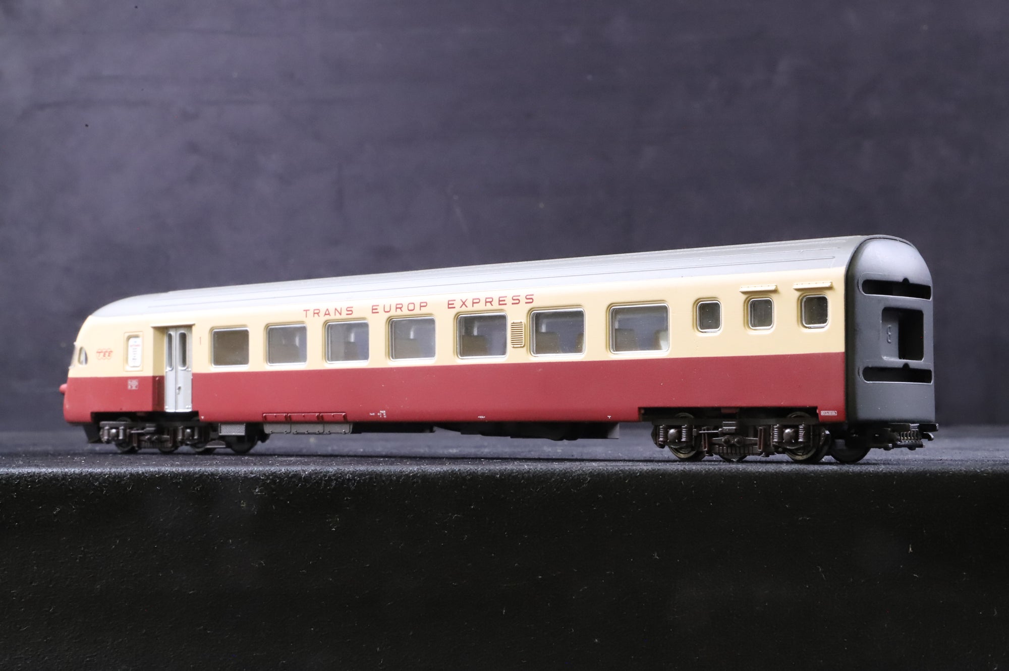 Rivarossi HO SBB TEE Gottardo 6-Car Set