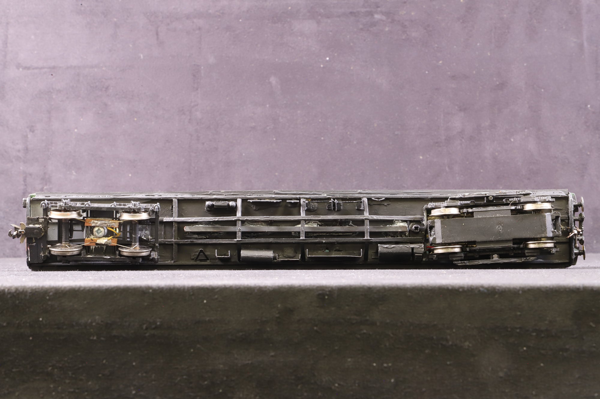 DC Kits OO Kit Built BR(S) EMU BR Green DCC Fitted