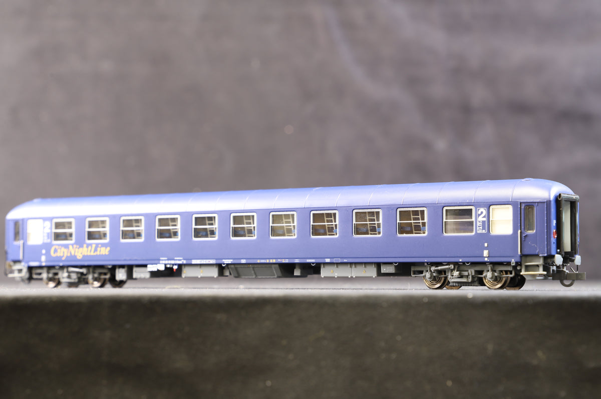 Roco/LS Models HO CityNightLine Sleeper Train
