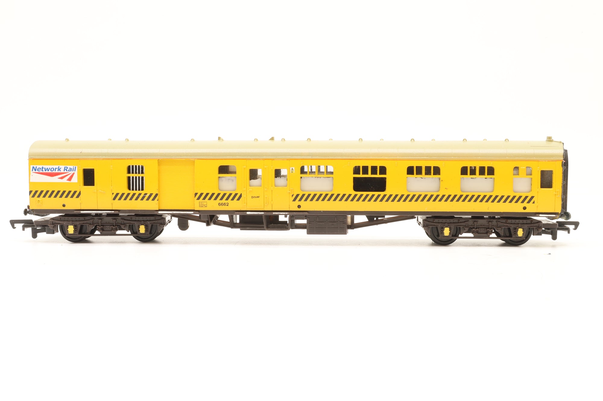 Custom OO Mk1 Generator Unit in Network Rail Re-Branded BR Engineering Yellow