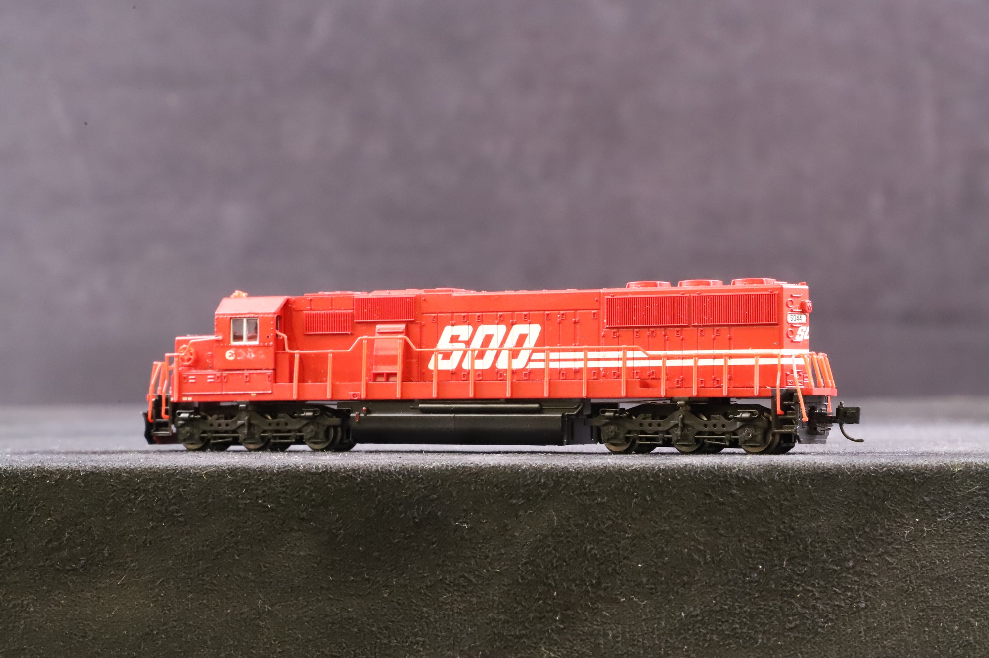 Atlas N Gauge 49022 SD-60 No.6044 in SOO Red - DCC Sound