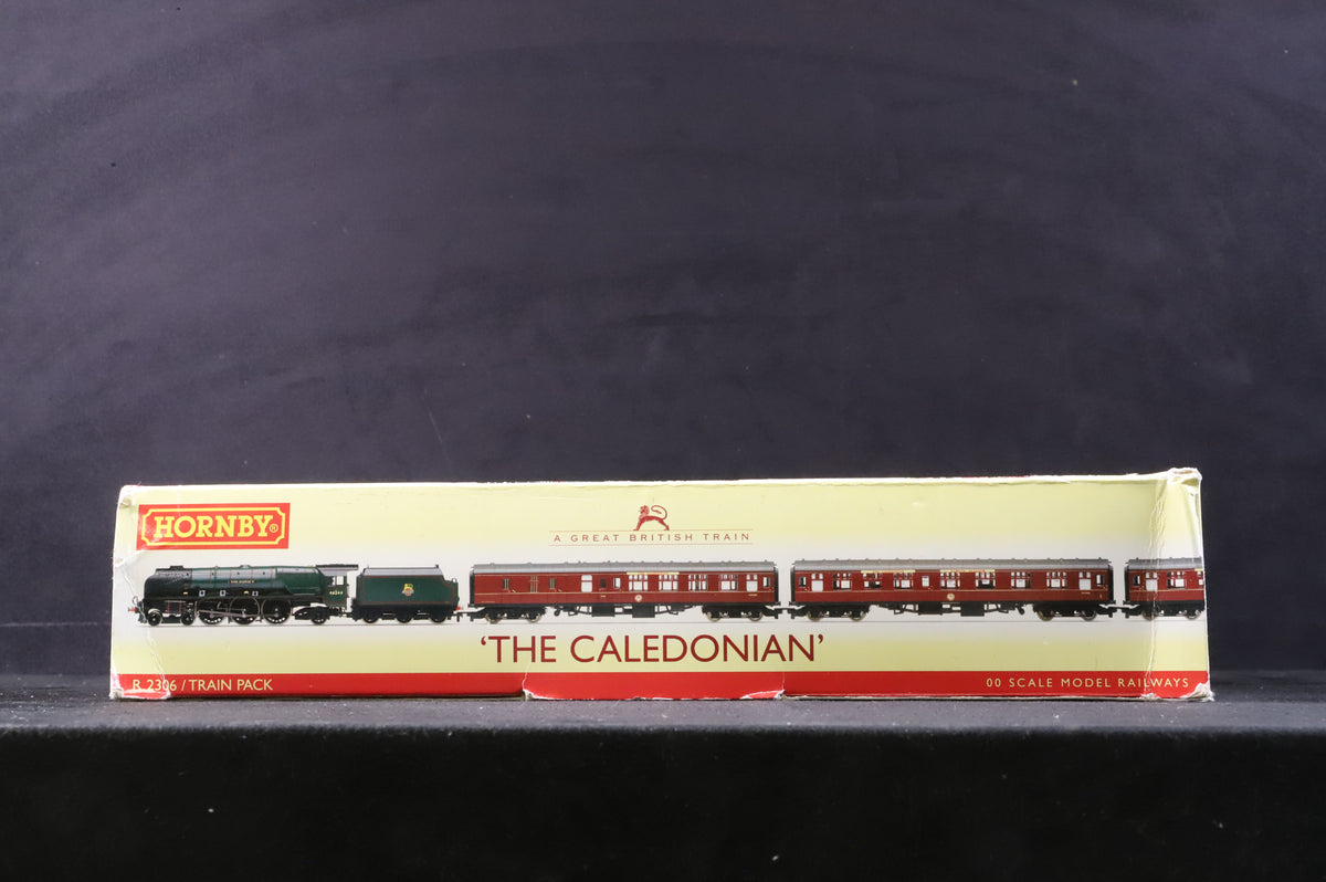 Hornby OO R2306 &#39;The Caledonian&#39; Train Pack - DCC Sound