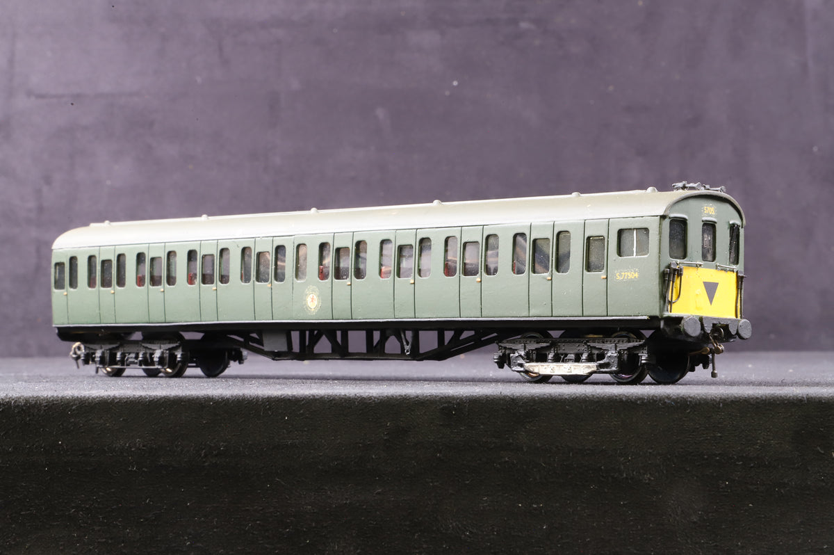 DC Kits OO Kit Built BR(S) EMU BR Green DCC Fitted
