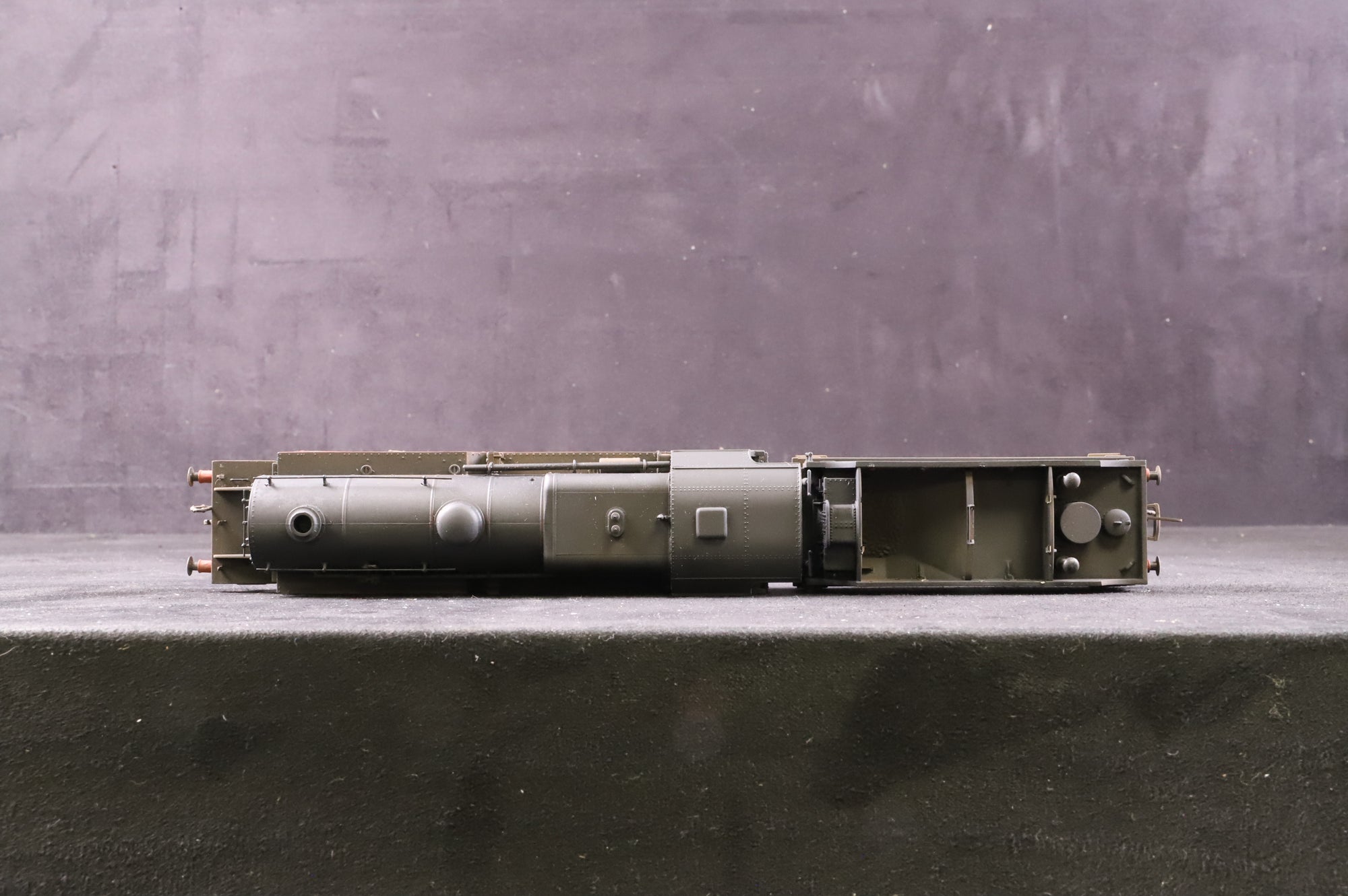 Bachmann OO 32-176 2-6-0 Crab '42765' BR Lined Balck E/C With Coal Rail Weathered