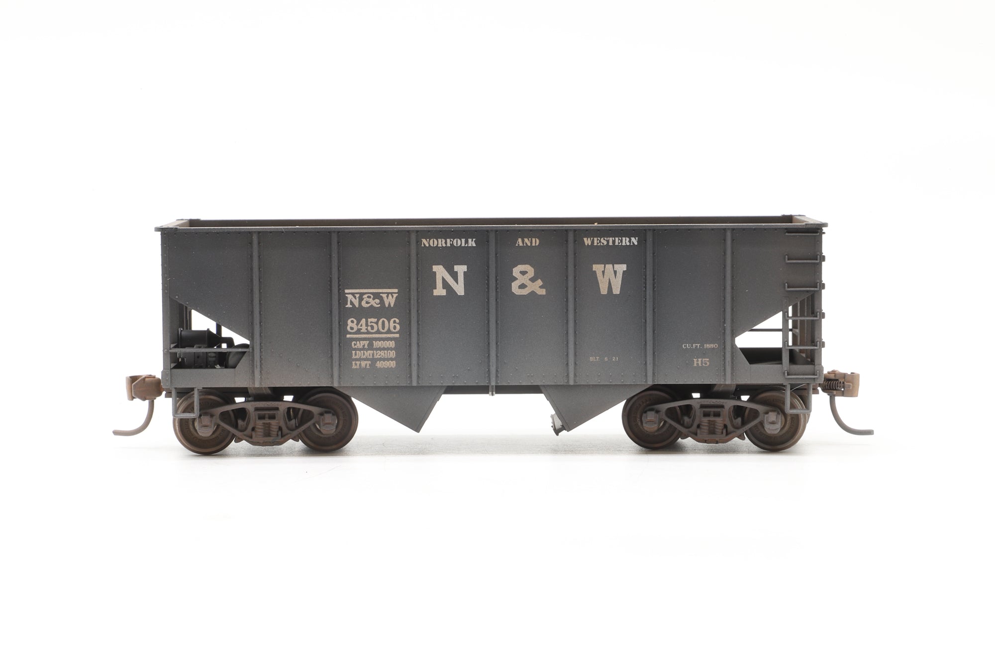Accurail HO Rake Of 6 N&W Hopper Wagons Weathered