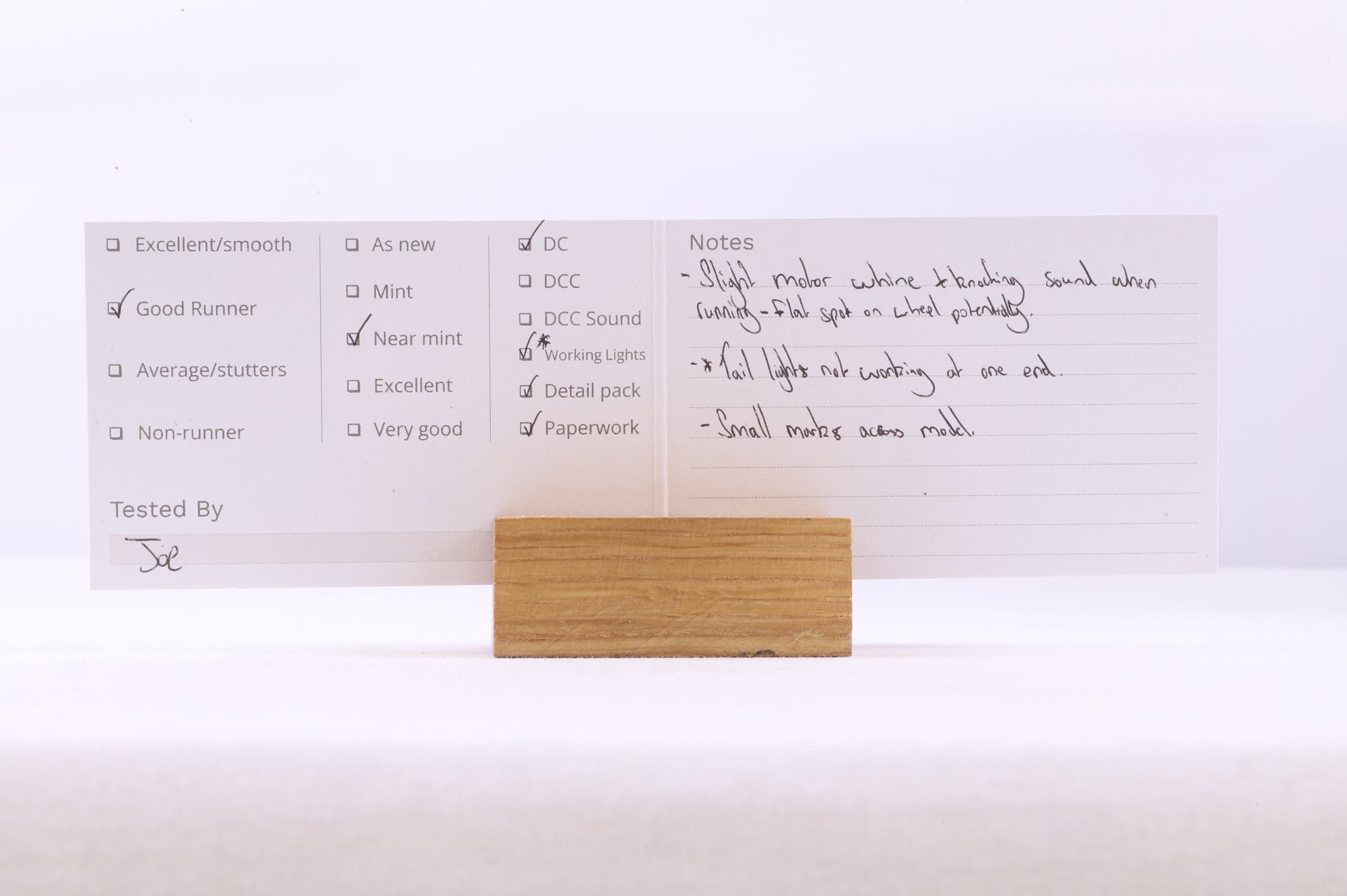 ViTrains OO V2028 Class 37 '37229' Diesel Locomotive DRS