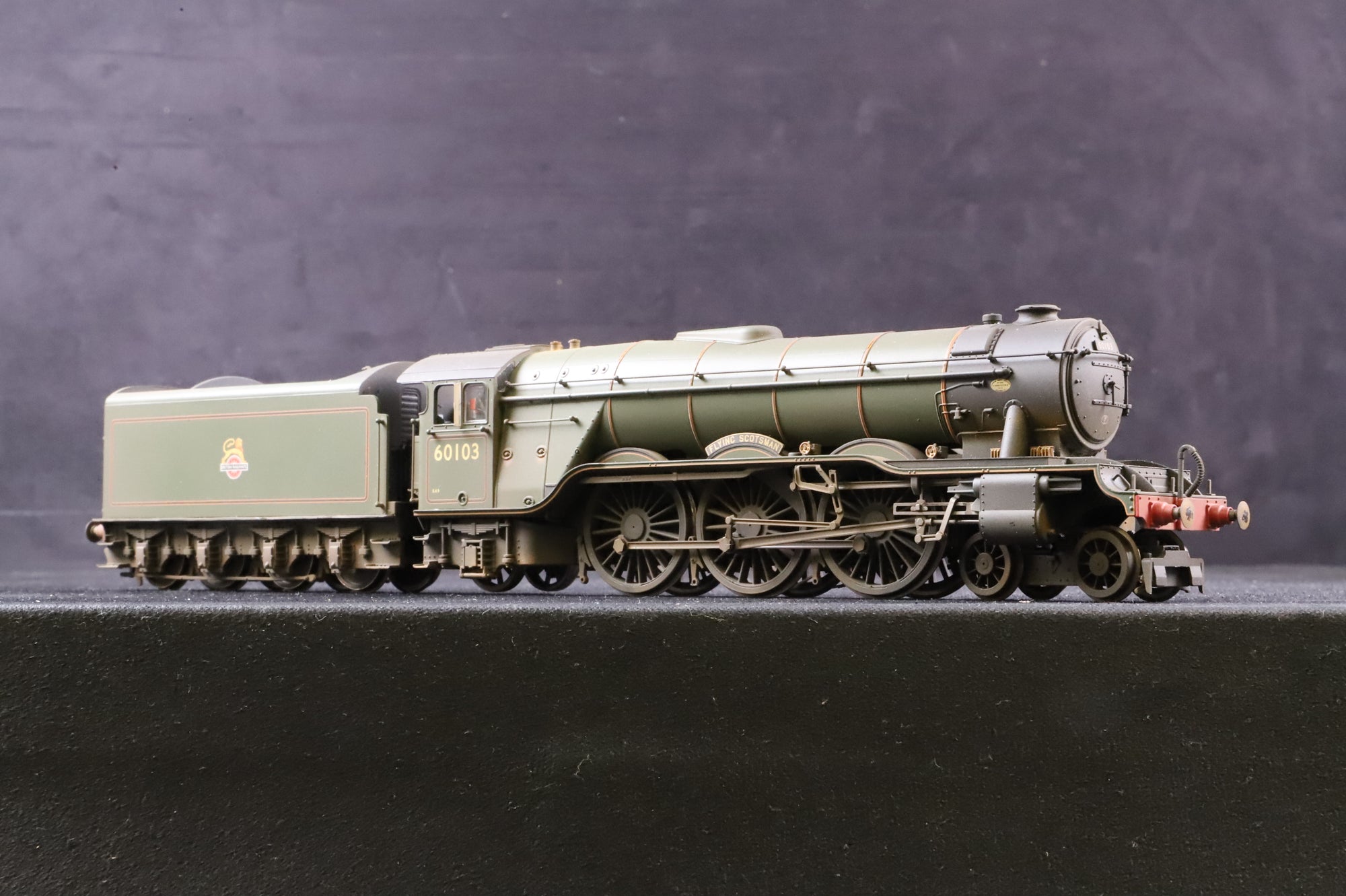 Hornby OO R3991SS Class A3 '60103' 'Flying Scotsman' BR Green Weathered DCC Sound & Smoke