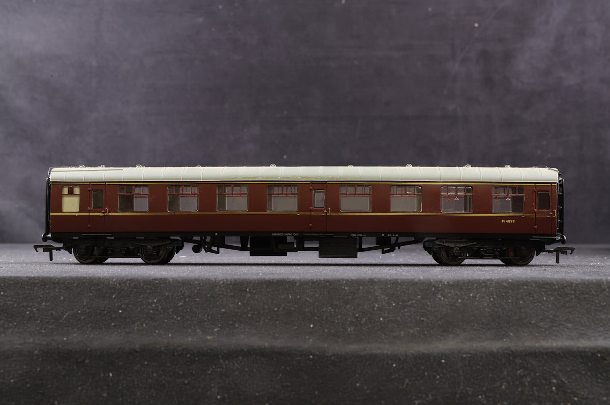 Bachmann OO Rake of 5 BR Maroon Mk1 Coaches