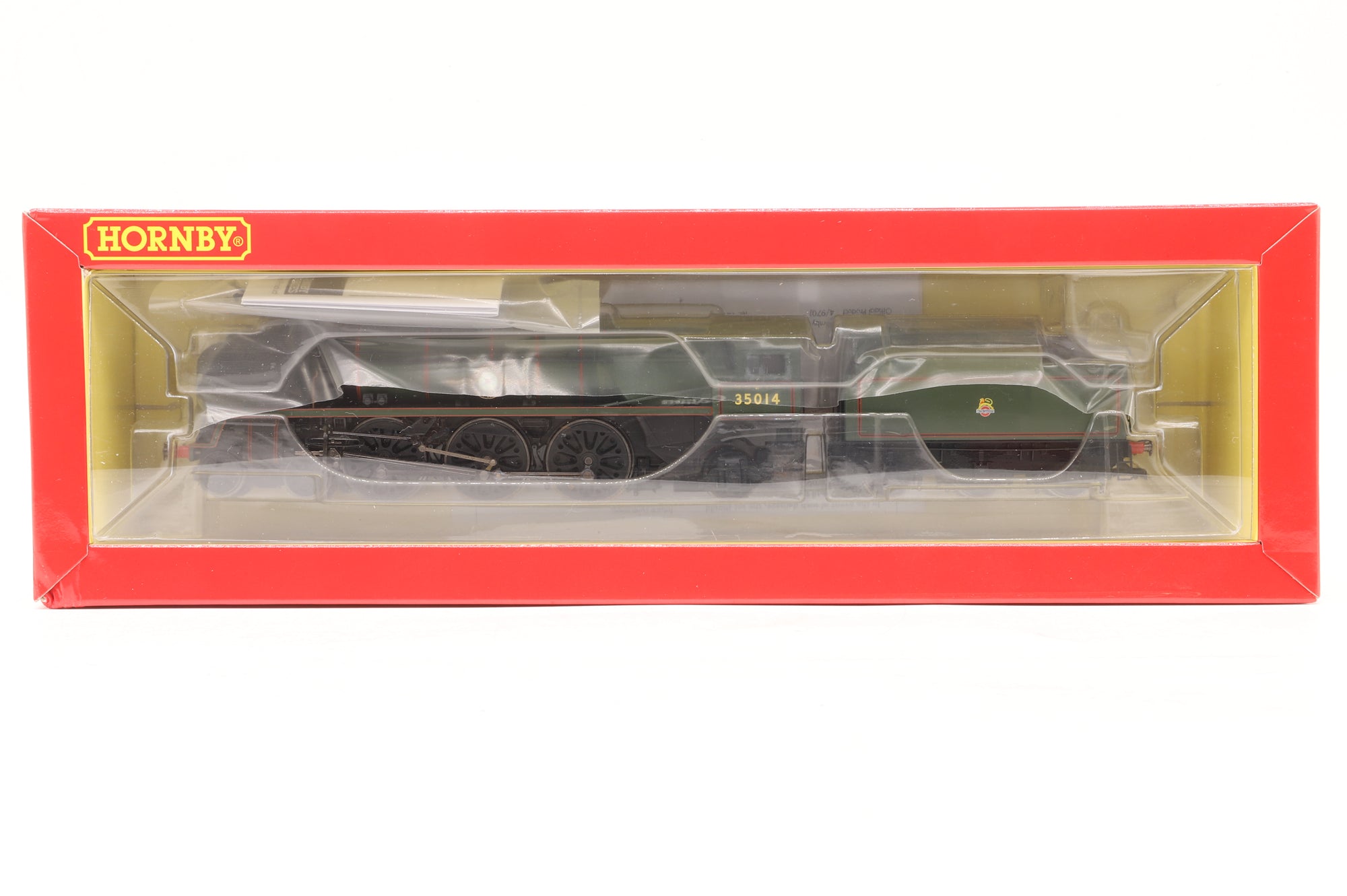 Hornby OO R3566 Merchant Navy Class 35014 'Nederland Line' in Lined BR Green E/C