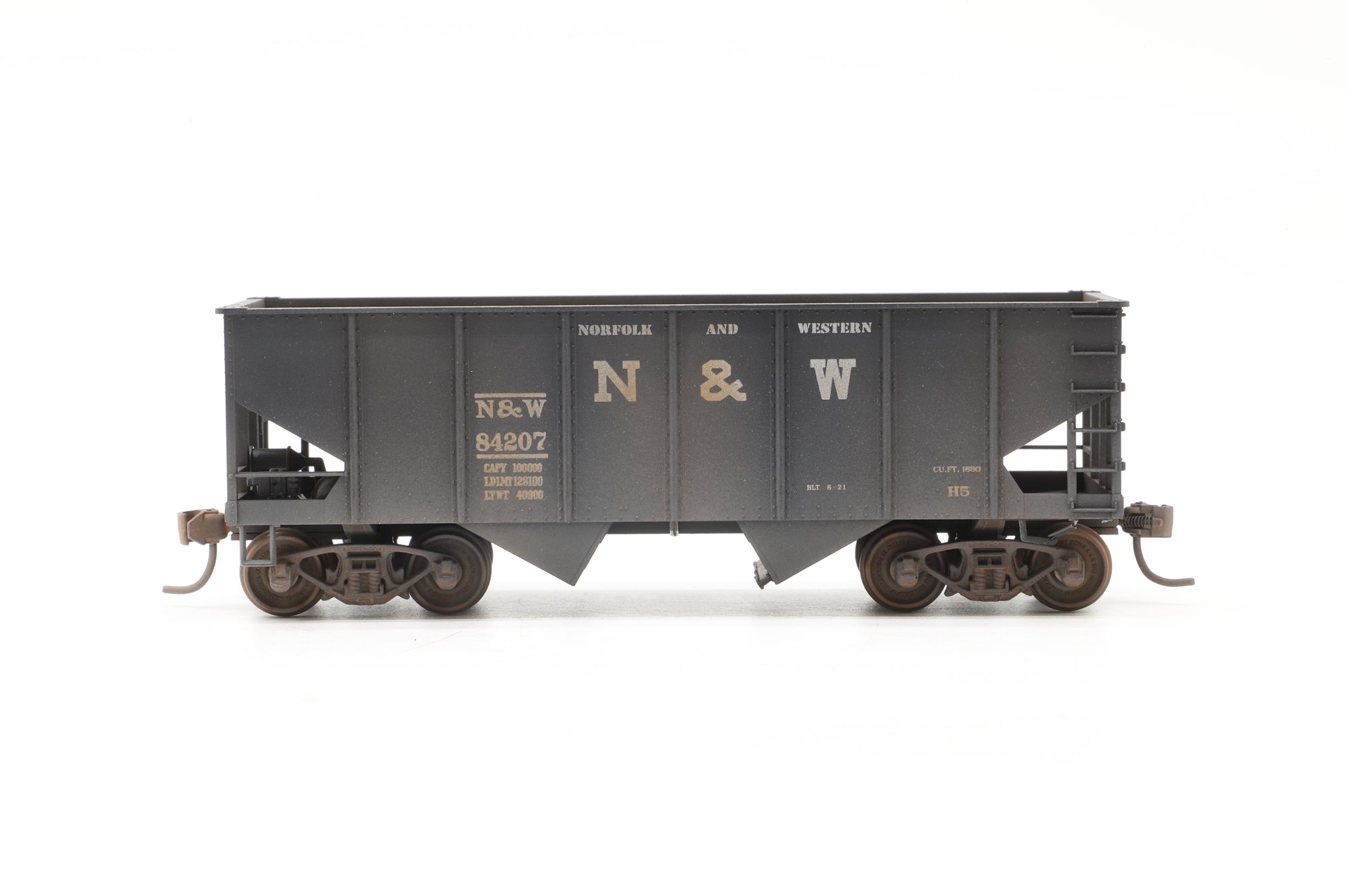 Accurail HO Rake Of 6 N&W Hopper Wagons Weathered
