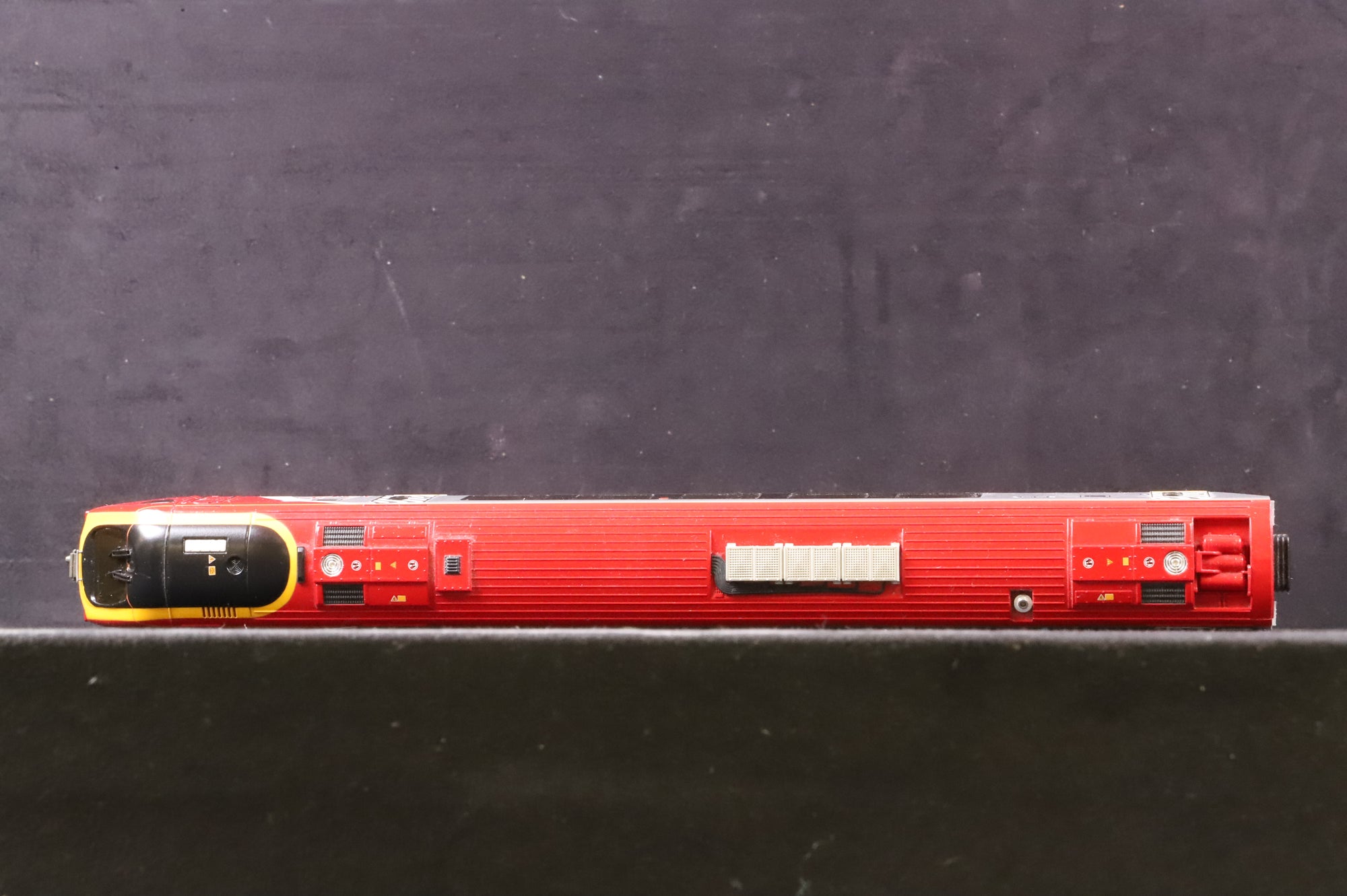 WORKSHOP Bachmann OO 30-600 Bachmann 220 Voyager 3 Car DMU in Virgin Trains Livery