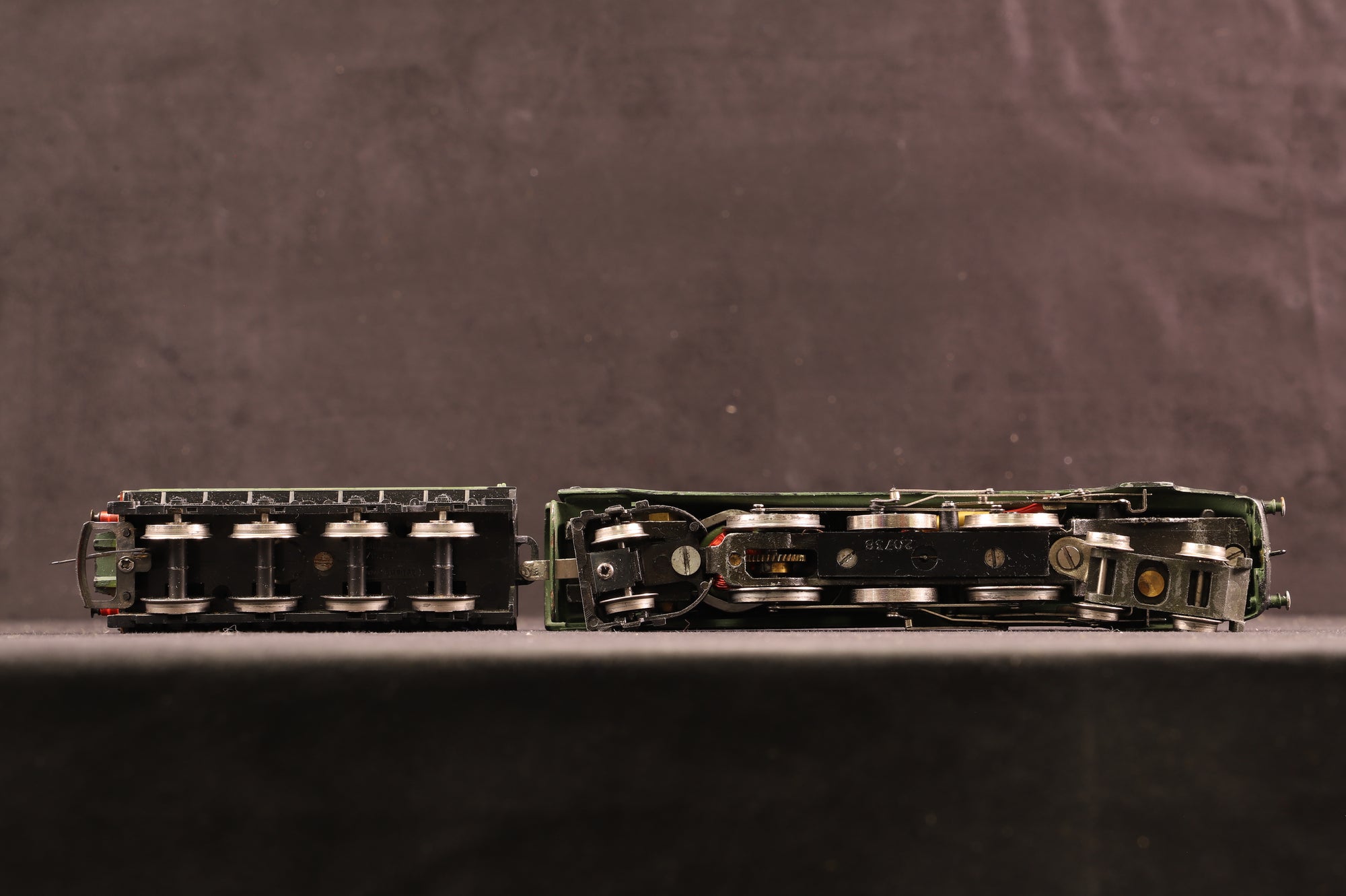 Wrenn OO W2211 Mallard '60022' BR Green, A4 Pacific 4-6-2 Loco