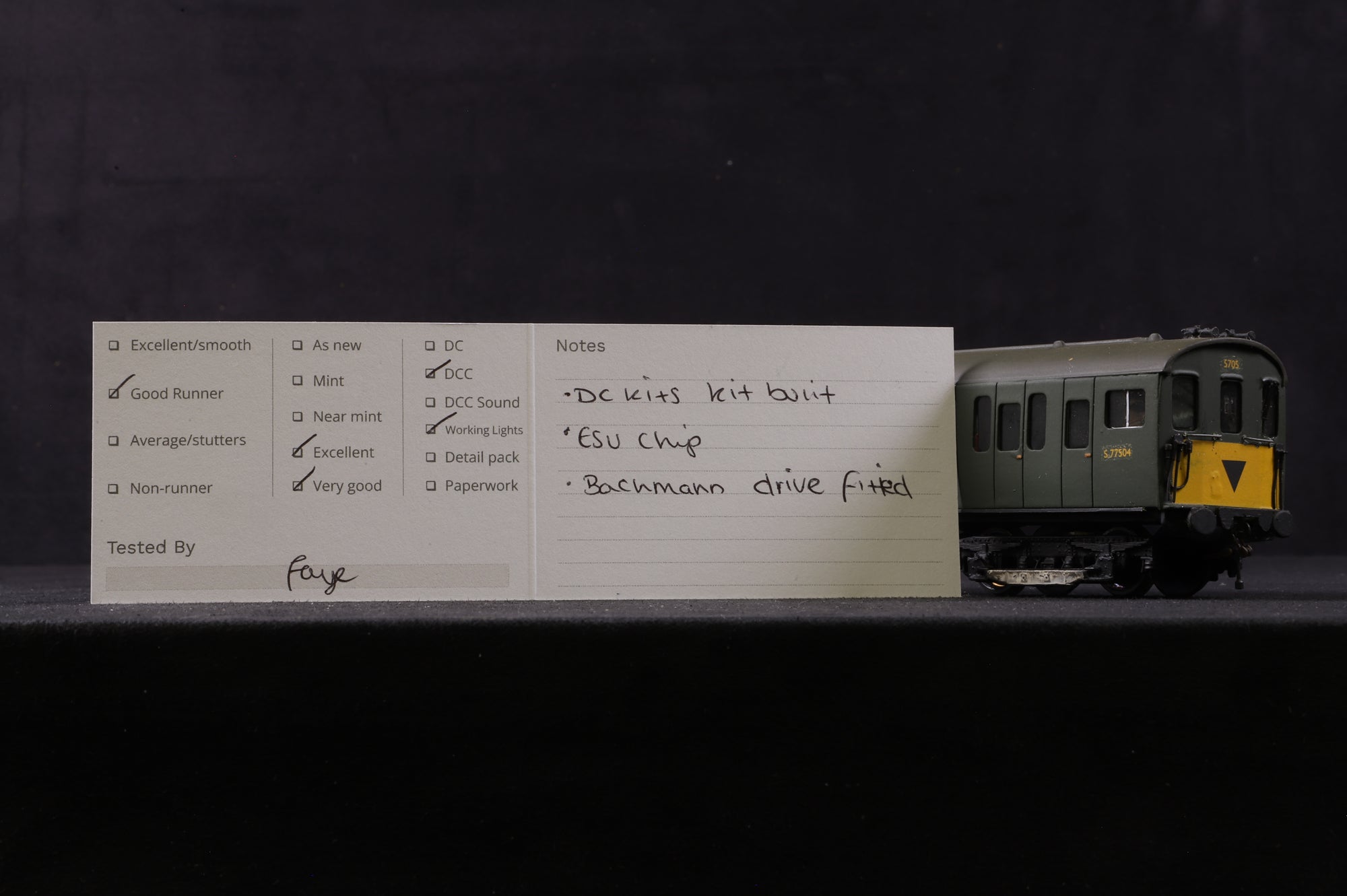 DC Kits OO Kit Built BR(S) EMU BR Green DCC Fitted