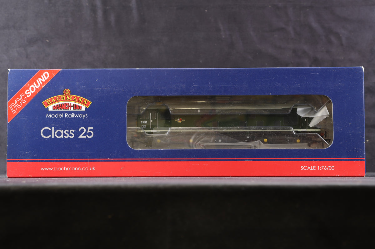 Bachmann OO 32-330DS Class 25/1 Diesel &#39;D5183&#39; BR Green, DCC Sound