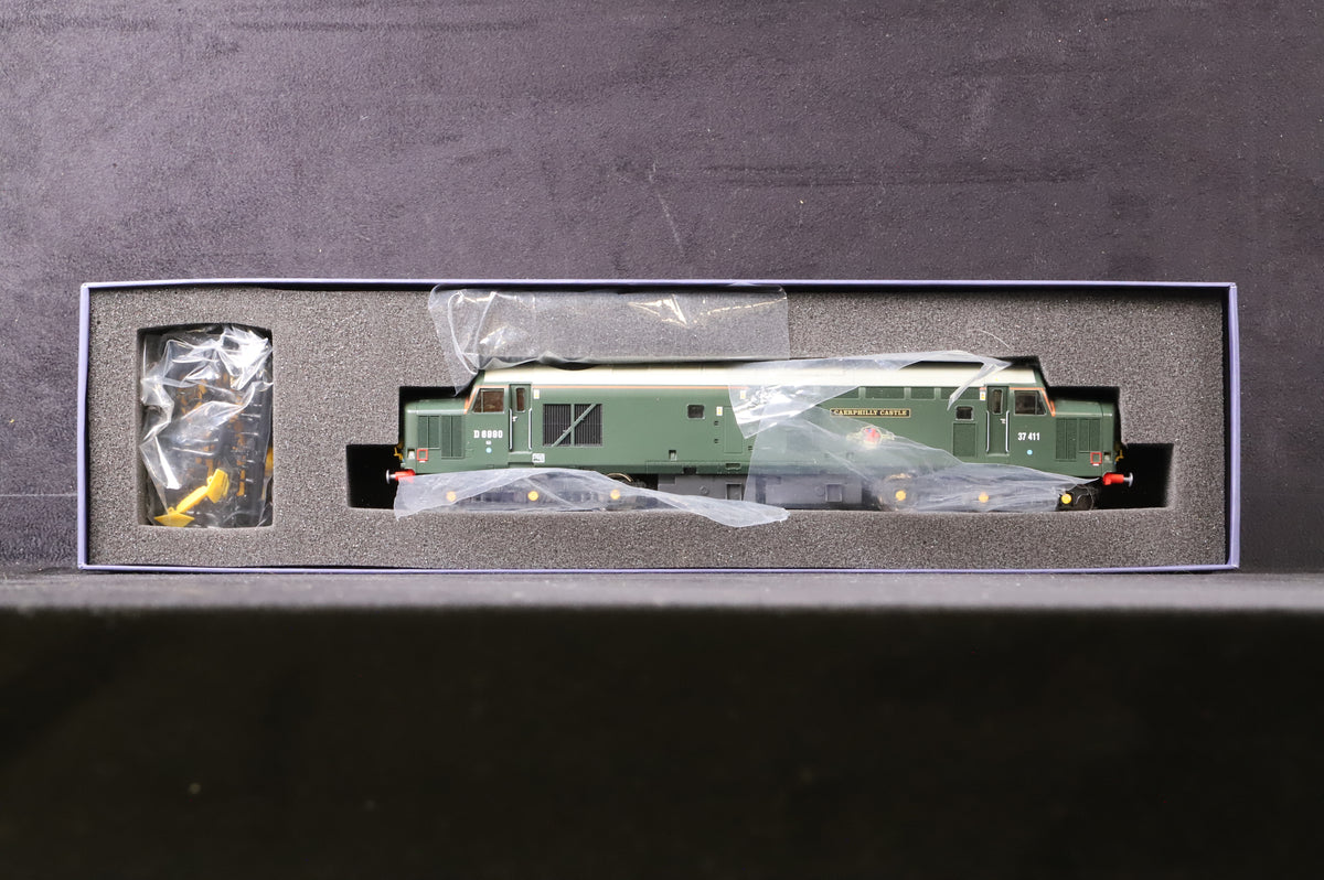 ViTarins OO 2016 Class 37 &#39;D6990&#39; Caerphilly Castle&#39; BR Green L/C