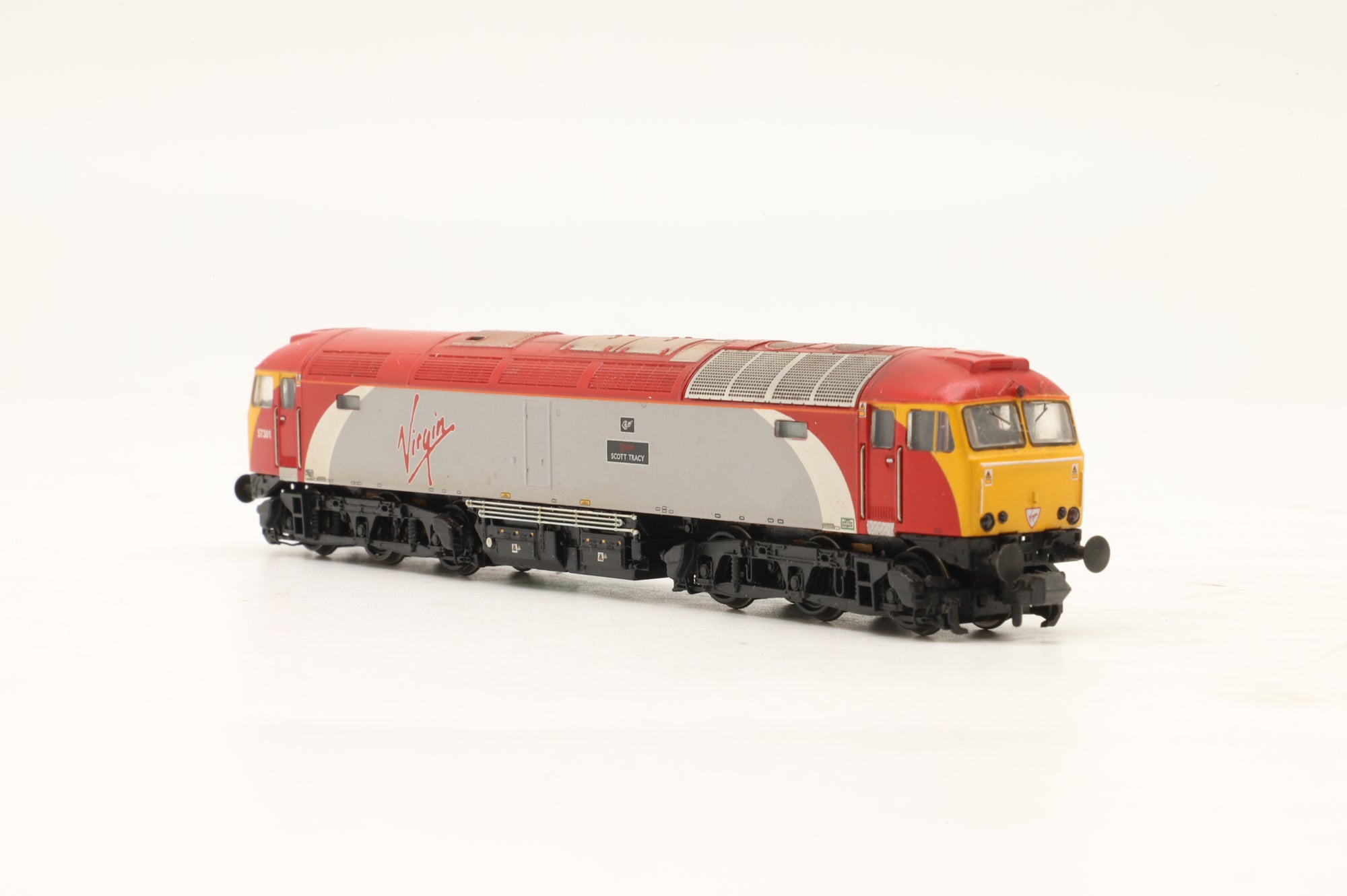 Graham Farish N 371-650 Class 57/3 Diesel '57301' Virgin Trains