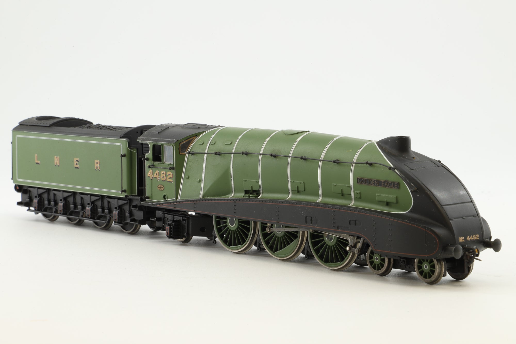 WORKSHOP Bachmann OO 31-956 A4 '4482' 'Golden Eagle' LNER Doncaster Green