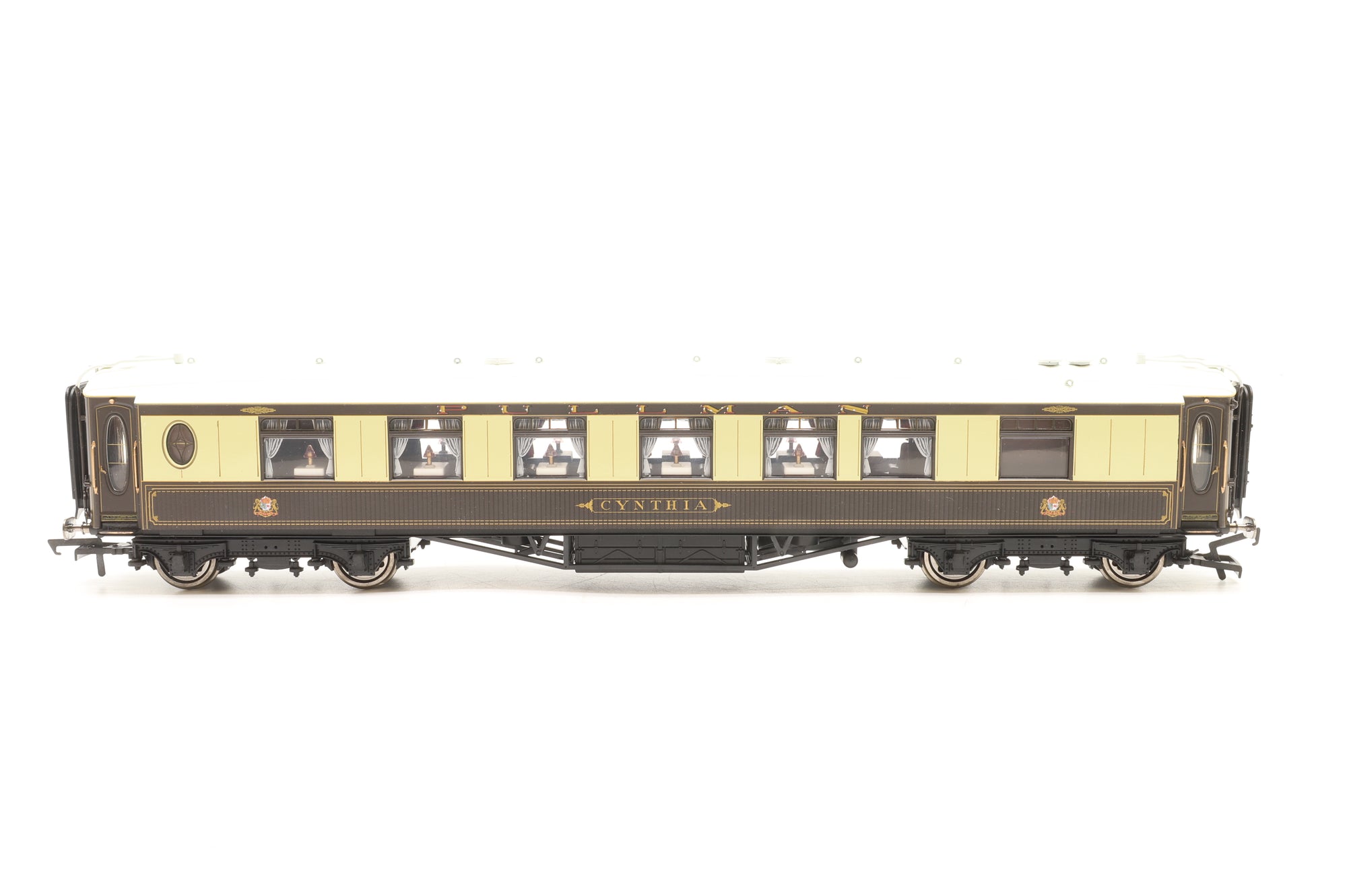 Hornby OO R4143, 45 & 50 Rake of 3 Pullman Cars