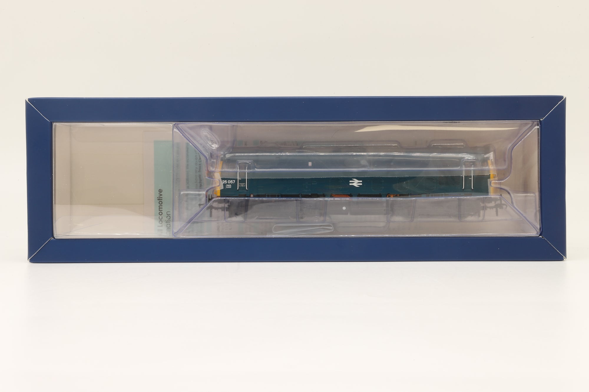 Bachmann OO 32-340A Class 25/1 '25057' BR Blue