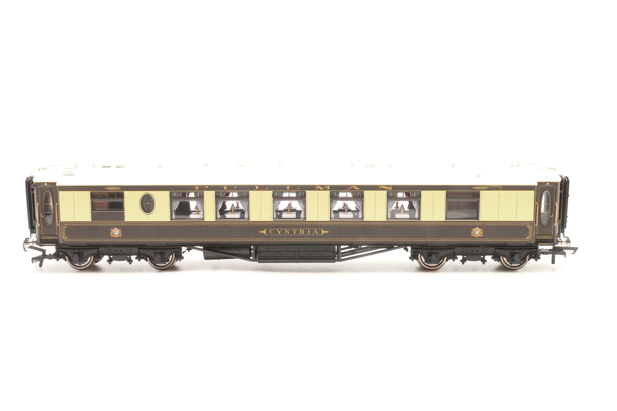 Hornby OO R4143, 45 & 50 Rake of 3 Pullman Cars
