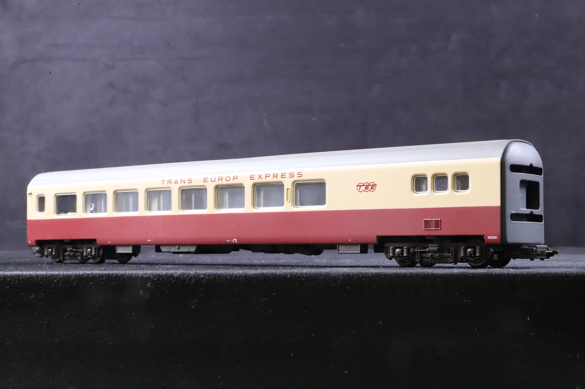 Rivarossi HO SBB TEE Gottardo 6-Car Set