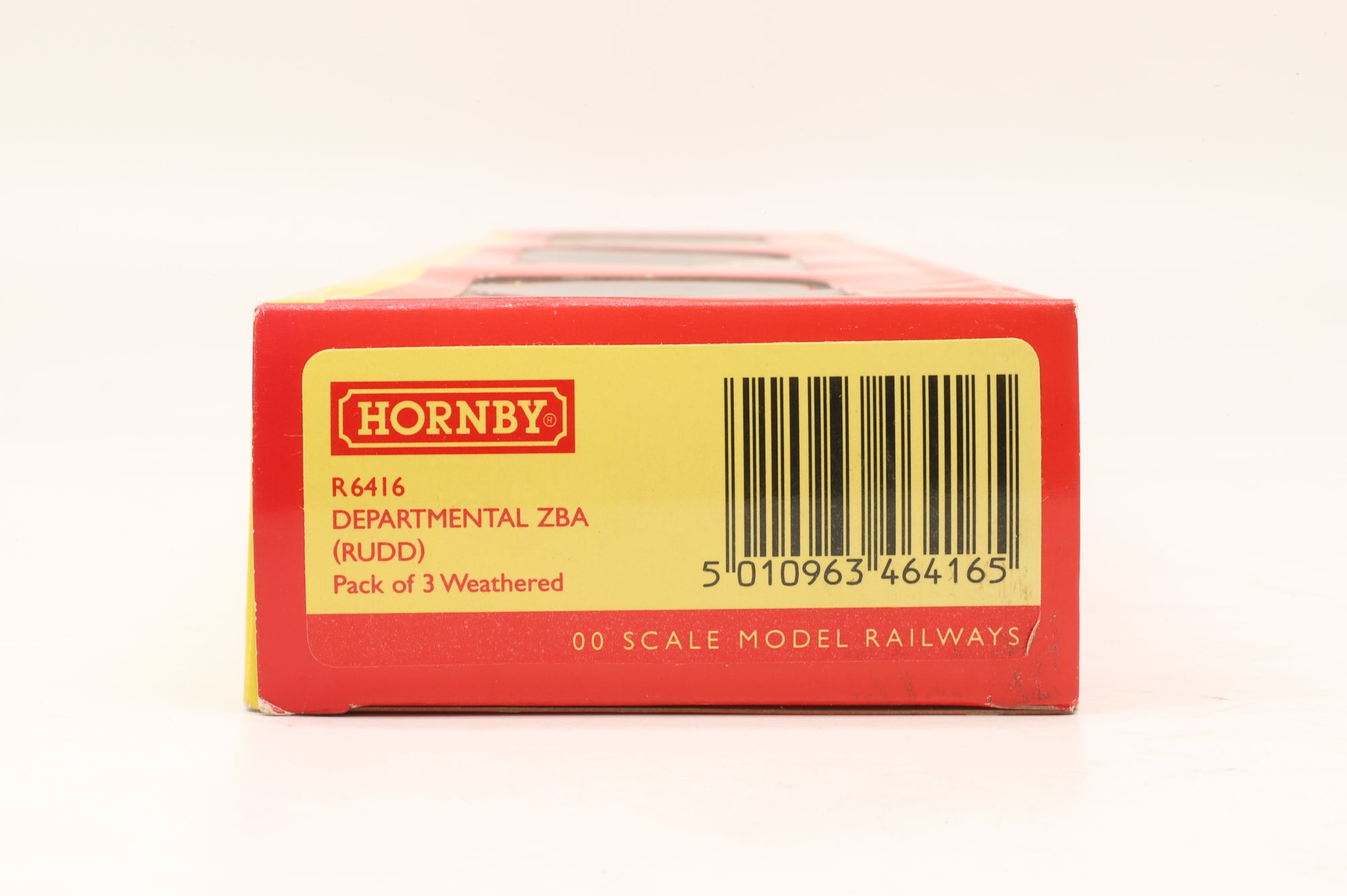 Hornby OO R6416 Pack Of 3 Departmental ZBA Weathered