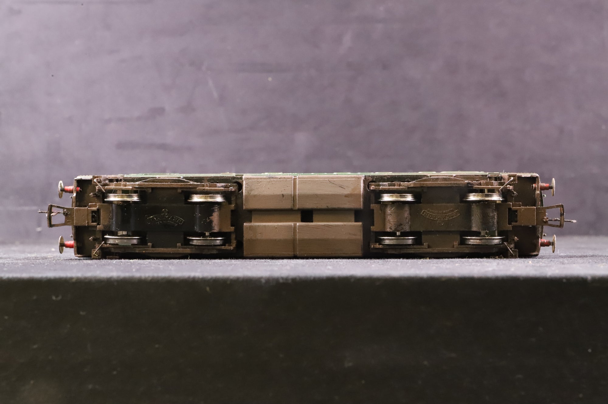 WORKSHOP Bachmann OO 32-427 Class 24 Derby 'D5085' Two Tone Green Weathered