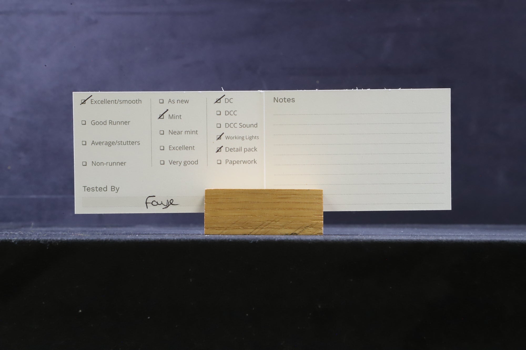 ViTarins OO 2016 Class 37 'D6990' Caerphilly Castle' BR Green L/C